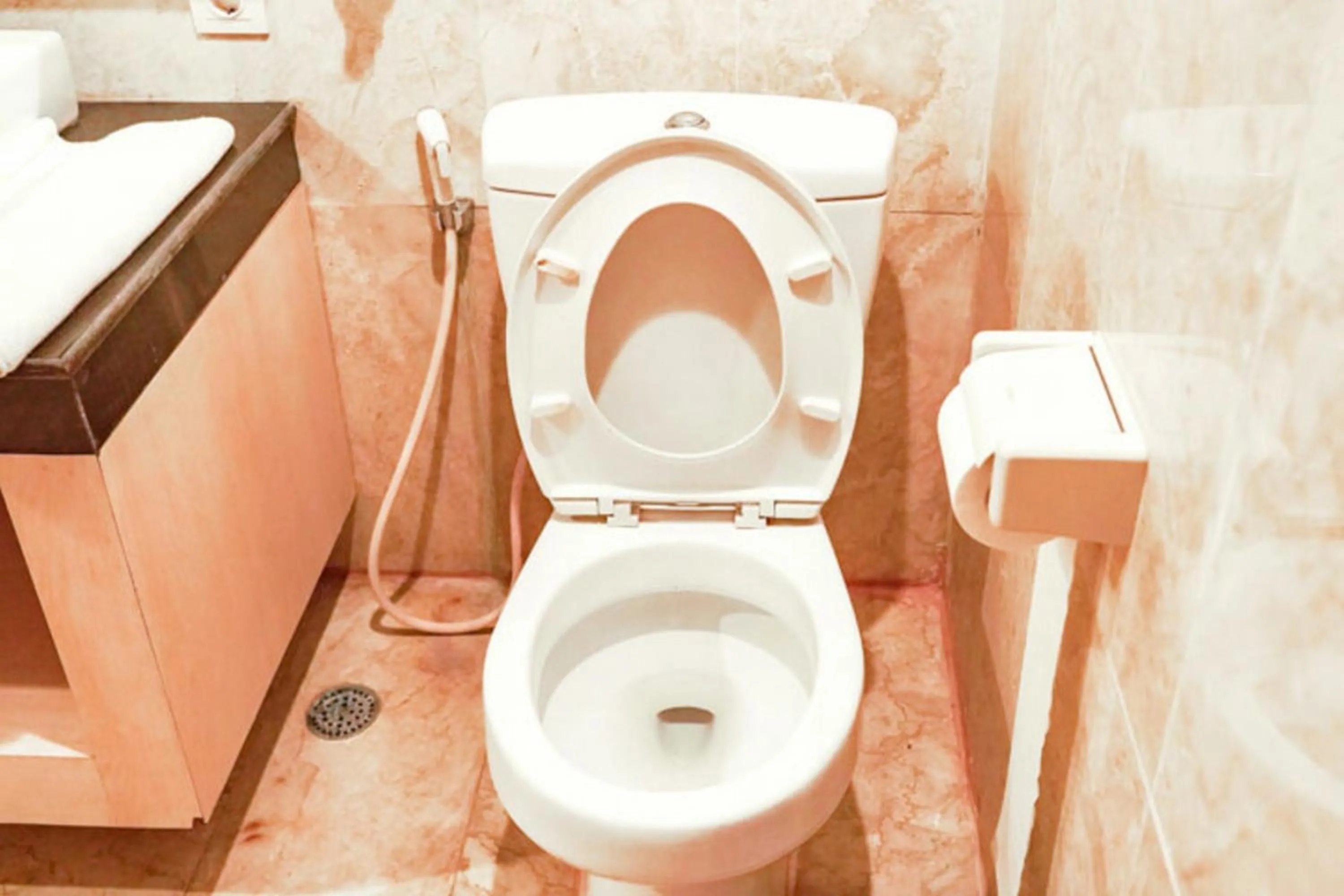 Bathroom in KoolKost at Bypass Jimbaran - Minimum Stay 30 Nights