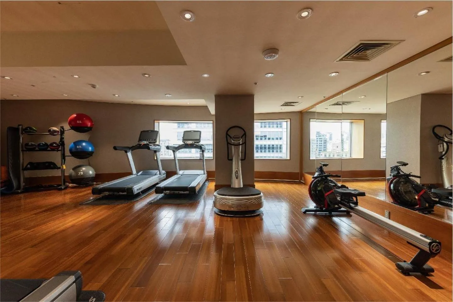 Fitness centre/facilities in Hotel Metropolitan Premier Taipei