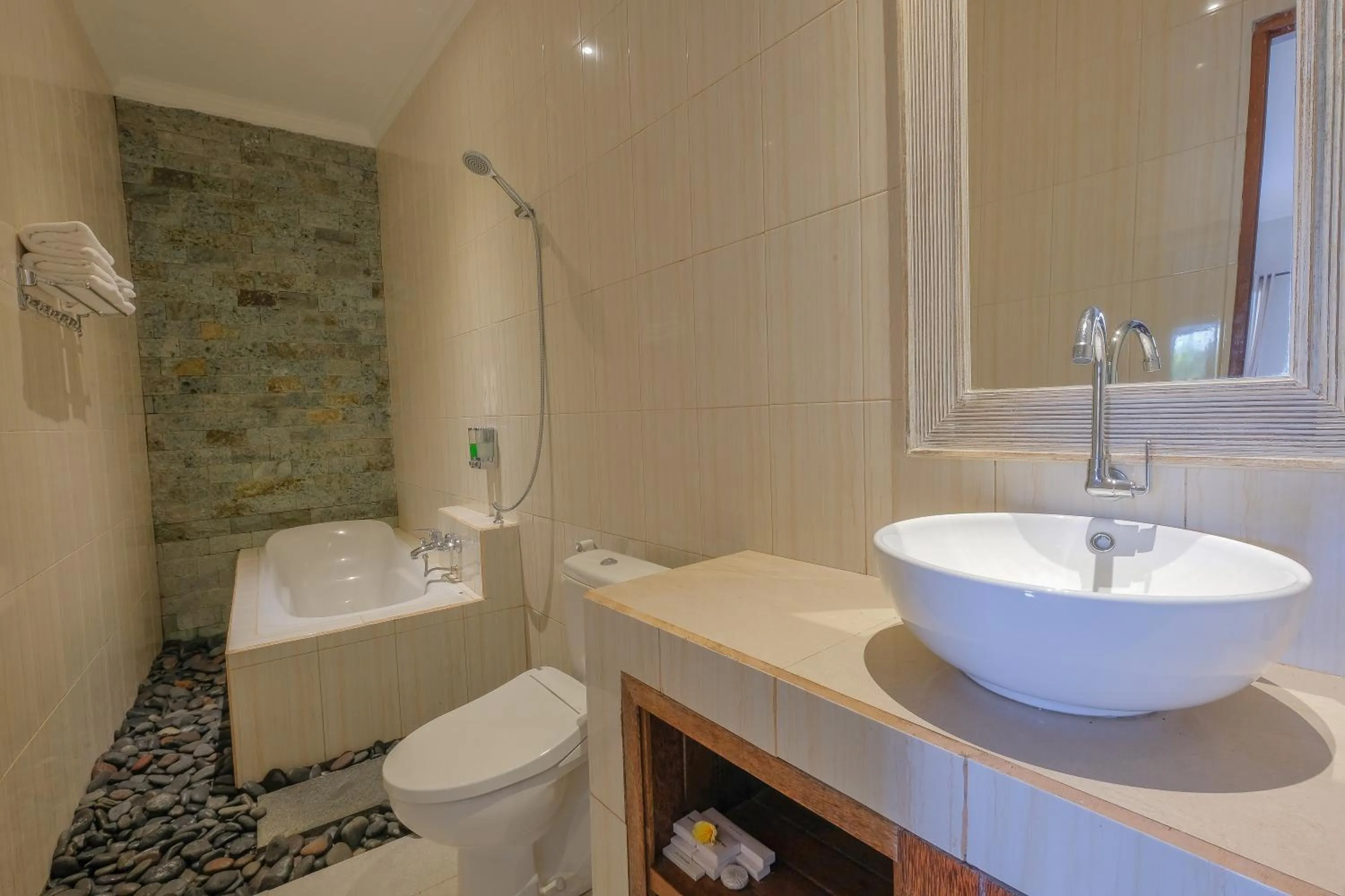 Bathroom in Pondok Sebatu Villa