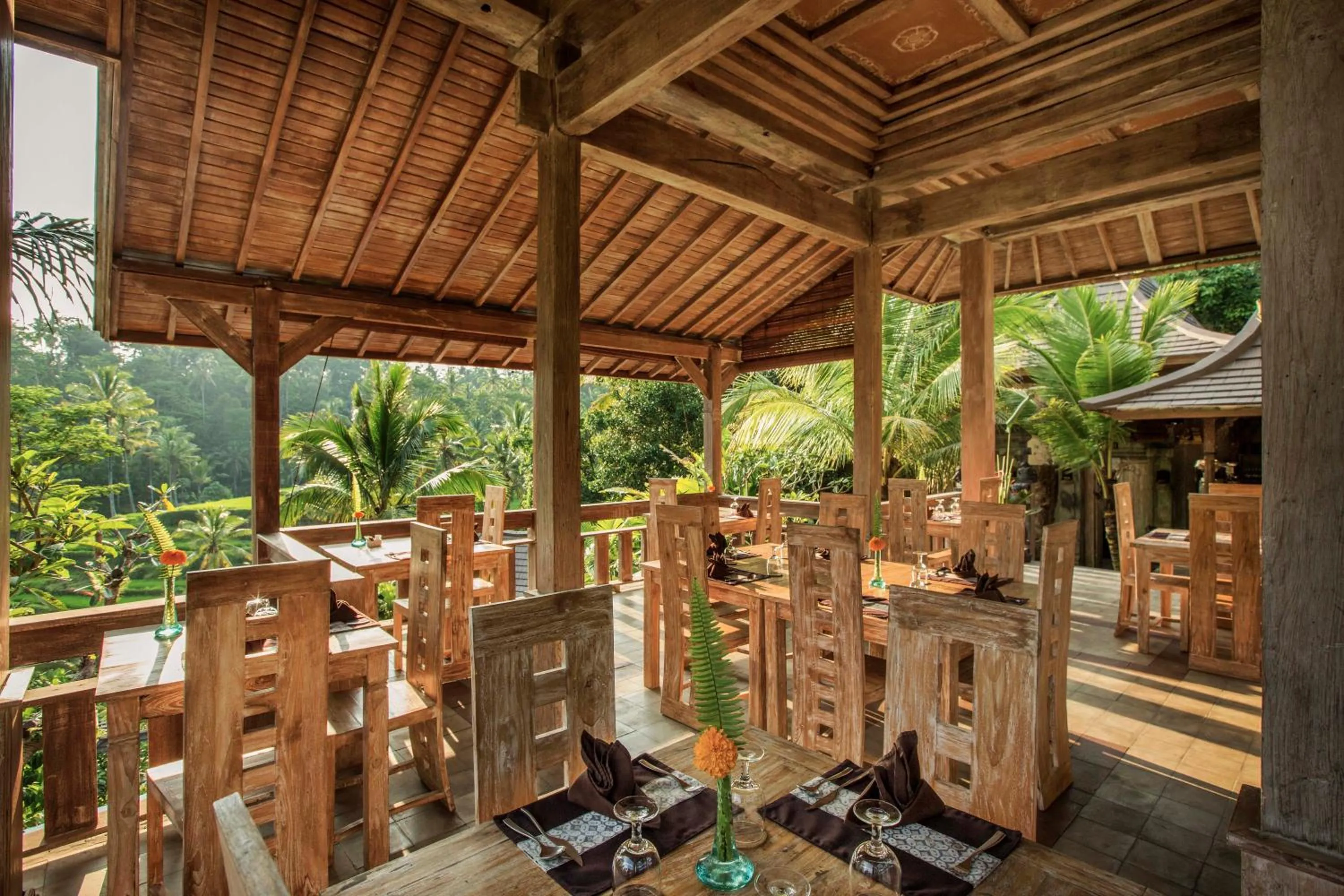 Restaurant/places to eat in Pondok Sebatu Villa