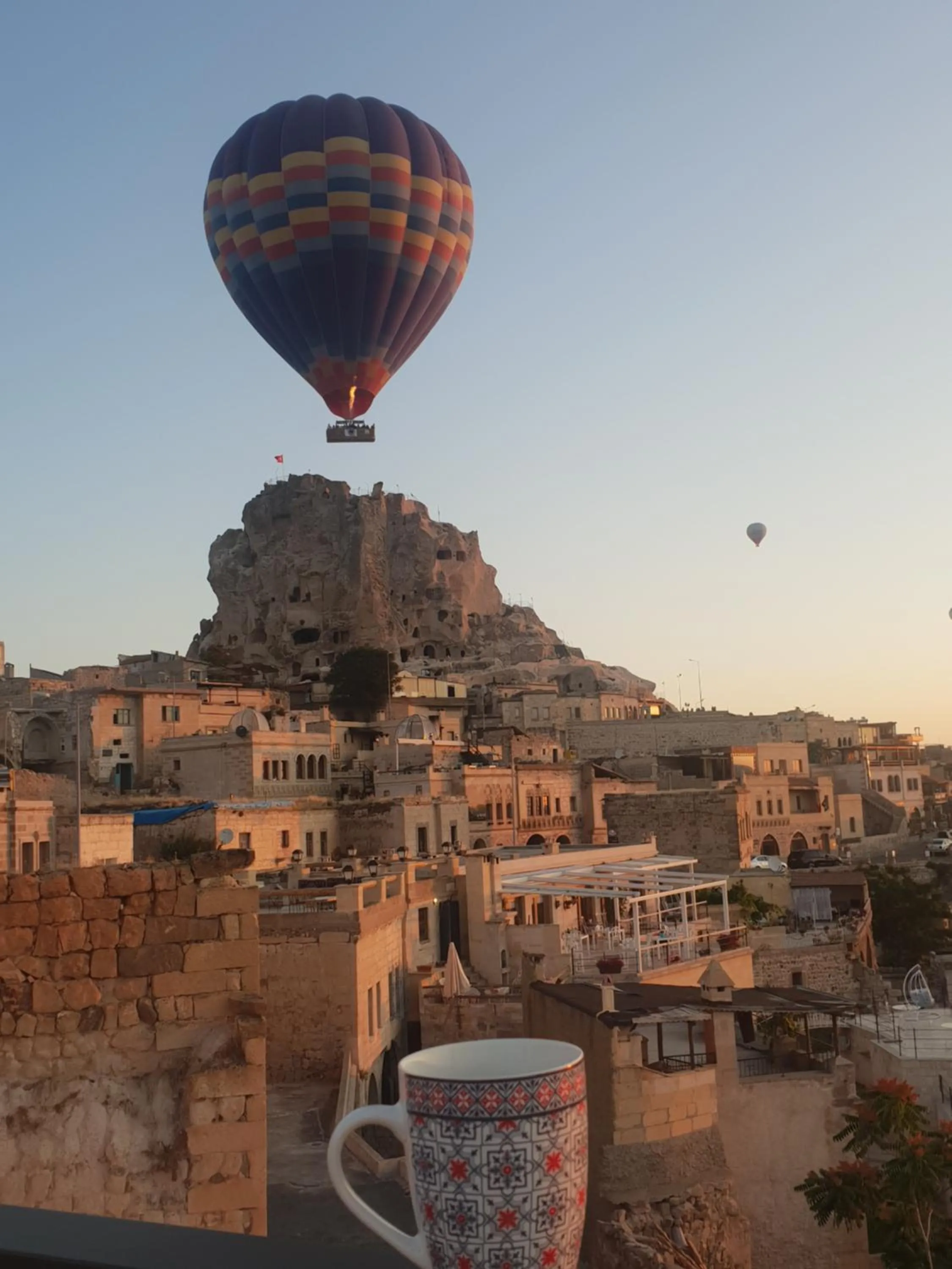Nearby landmark in Mak's Cave House
