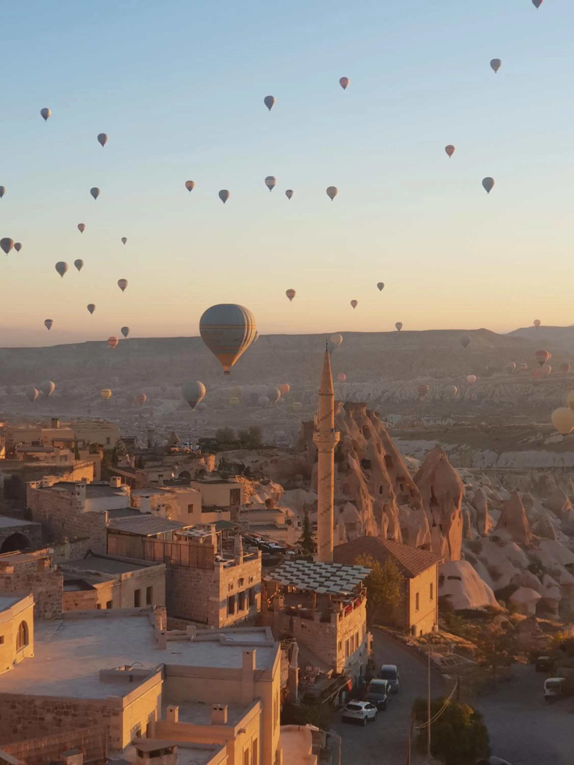 Nearby landmark in Mak's Cave House