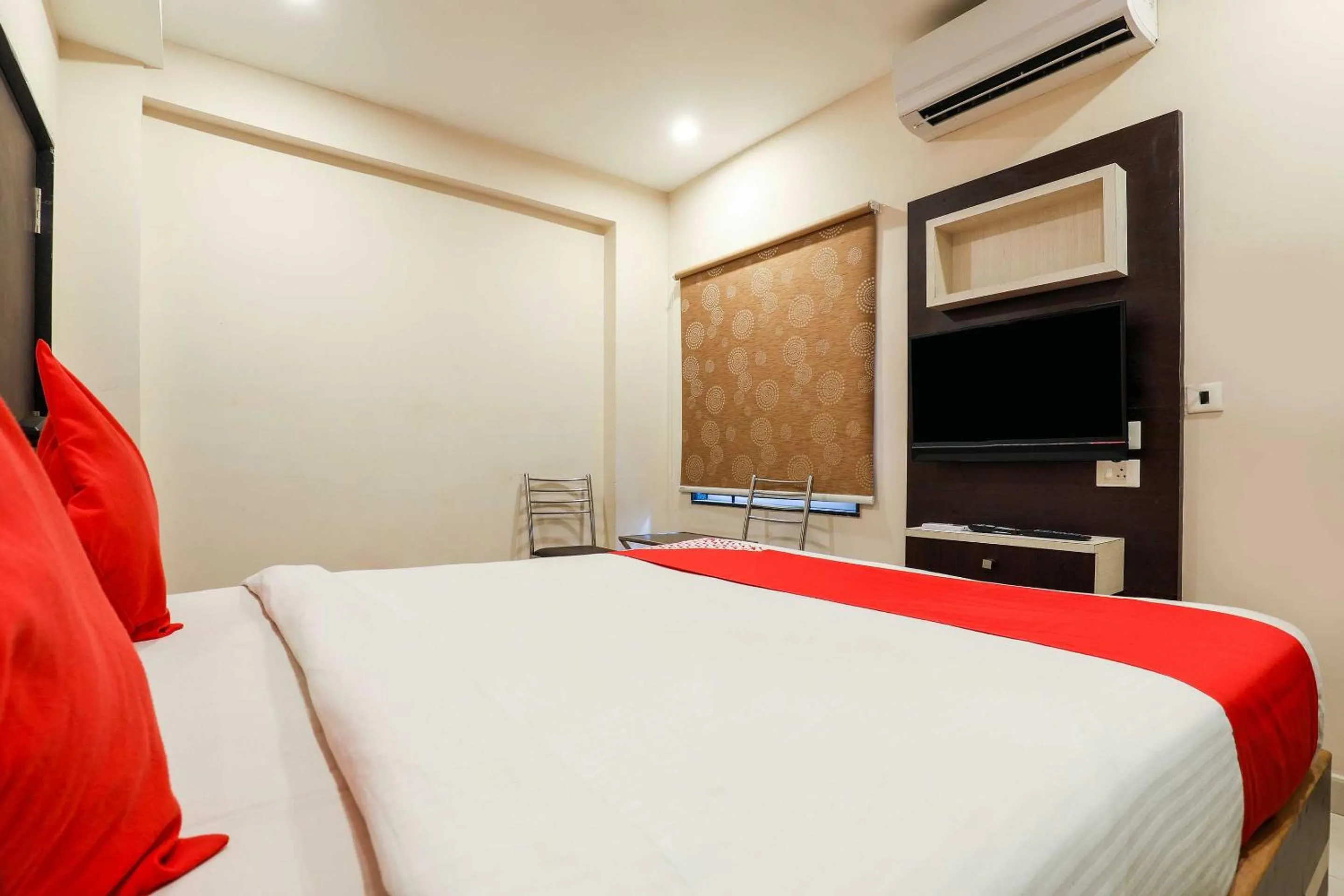 Bedroom in Hotel O Sr Residency