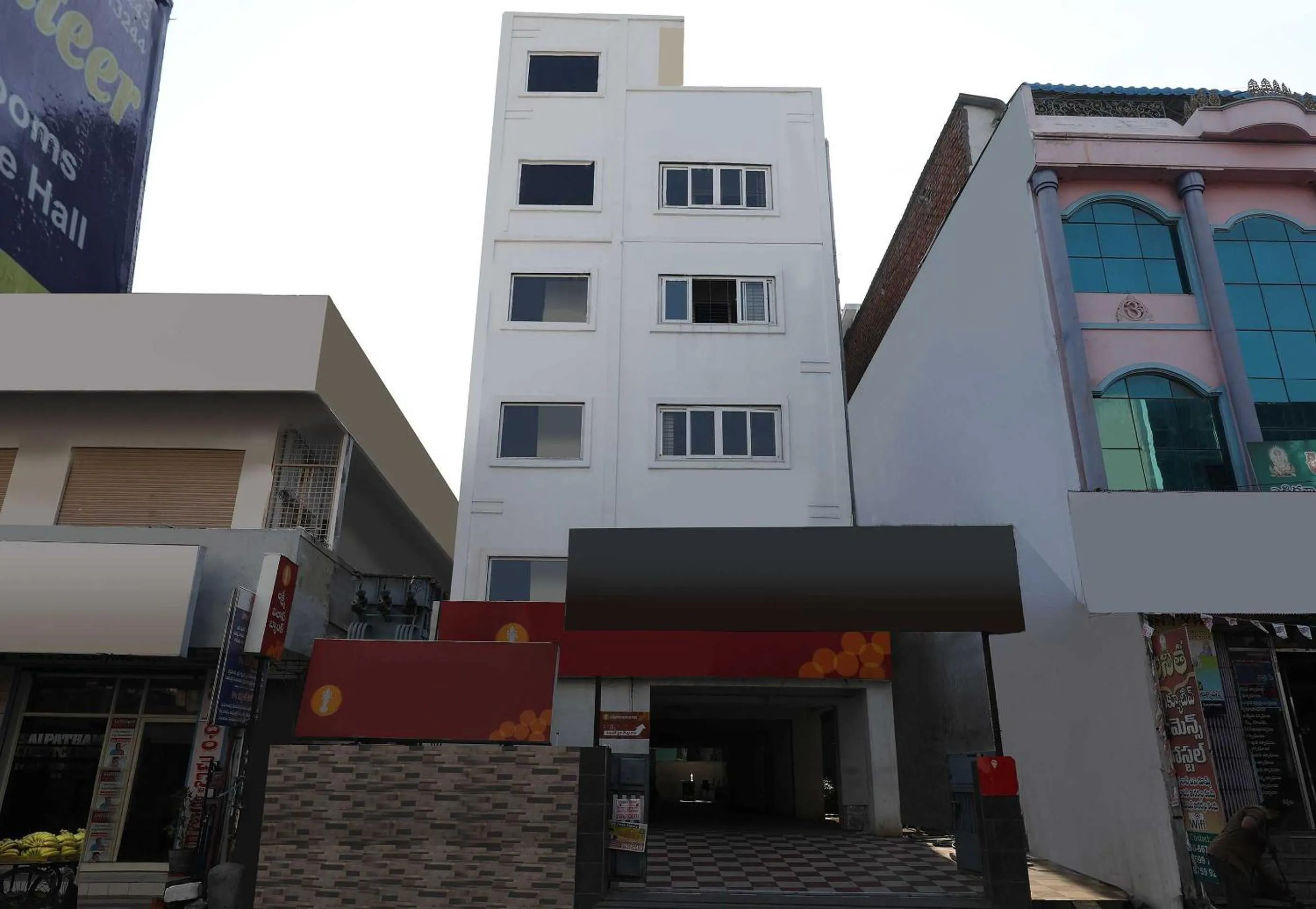 Facade/entrance in Hotel O Sr Residency