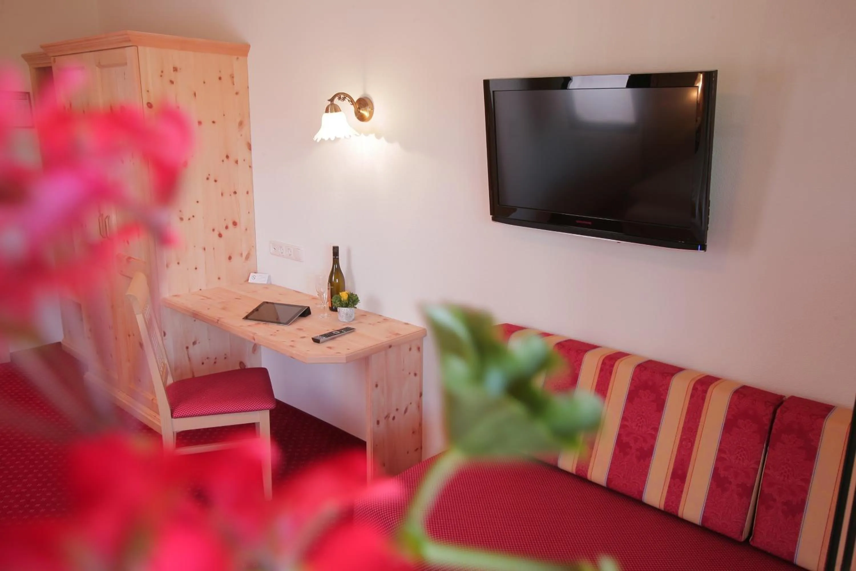 Photo of the whole room in Pension Schweizerhaus Garni