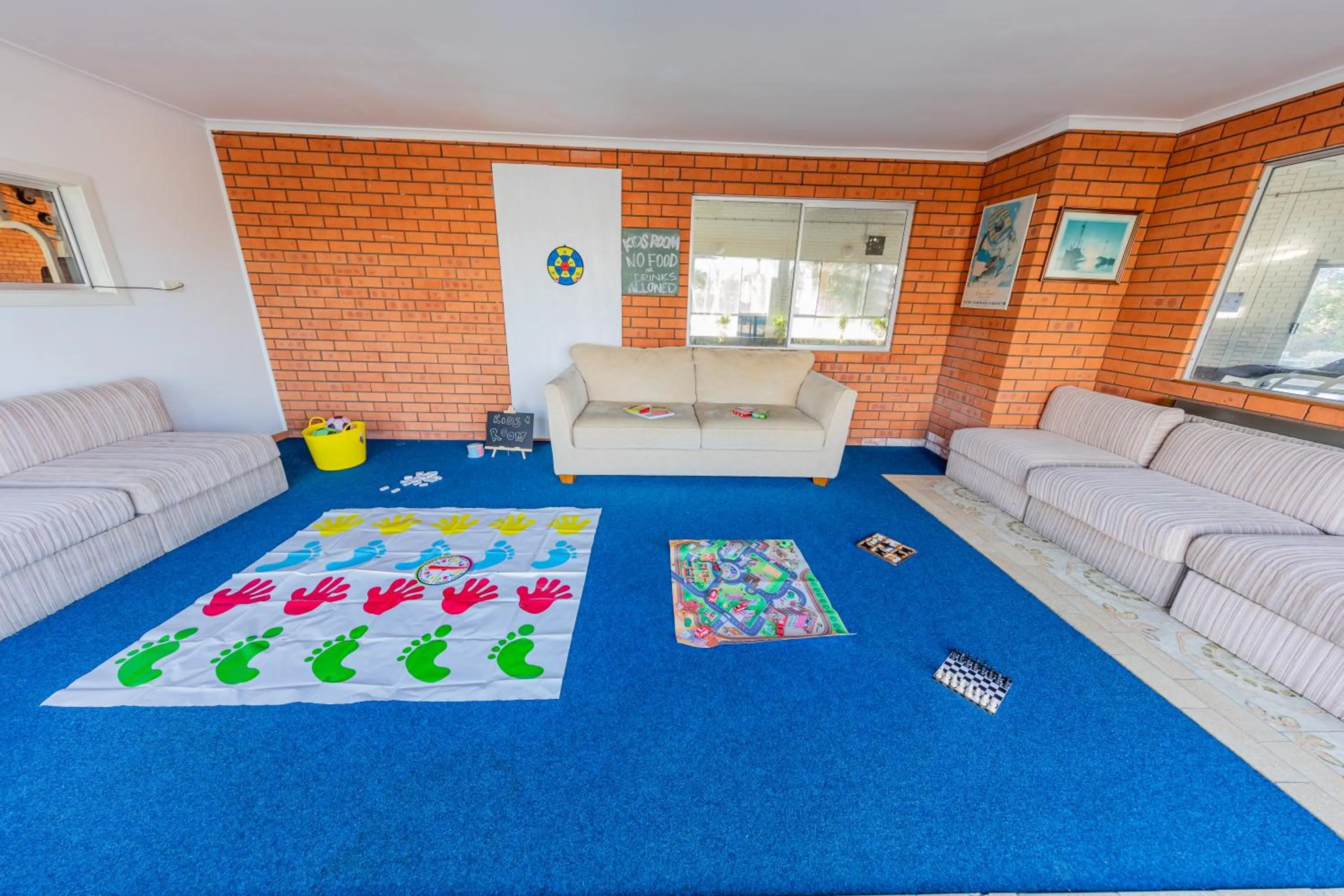 Game Room in Eden Motel