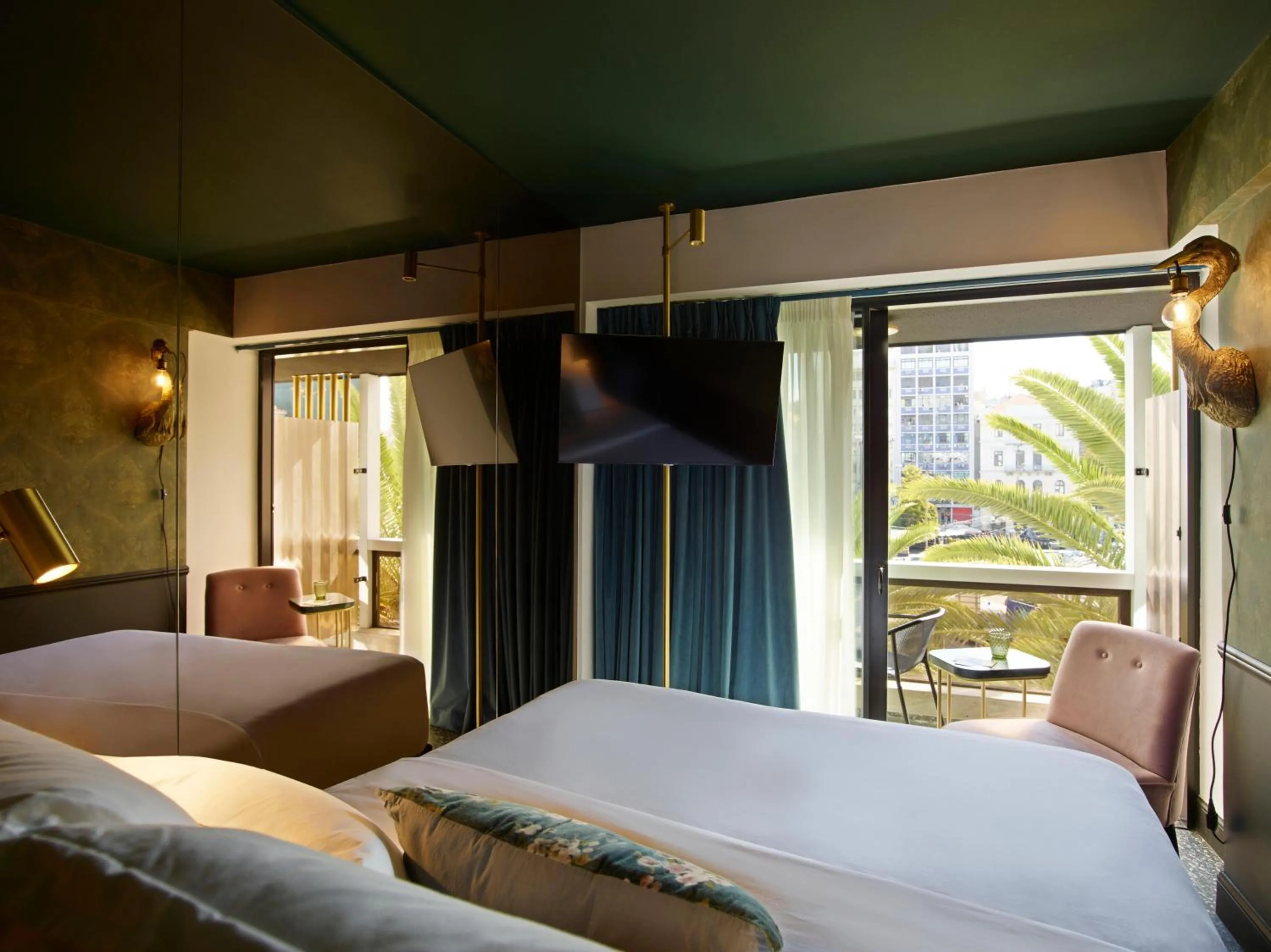 Photo of the whole room, Bed in Skylark, Aluma Hotels & Resorts