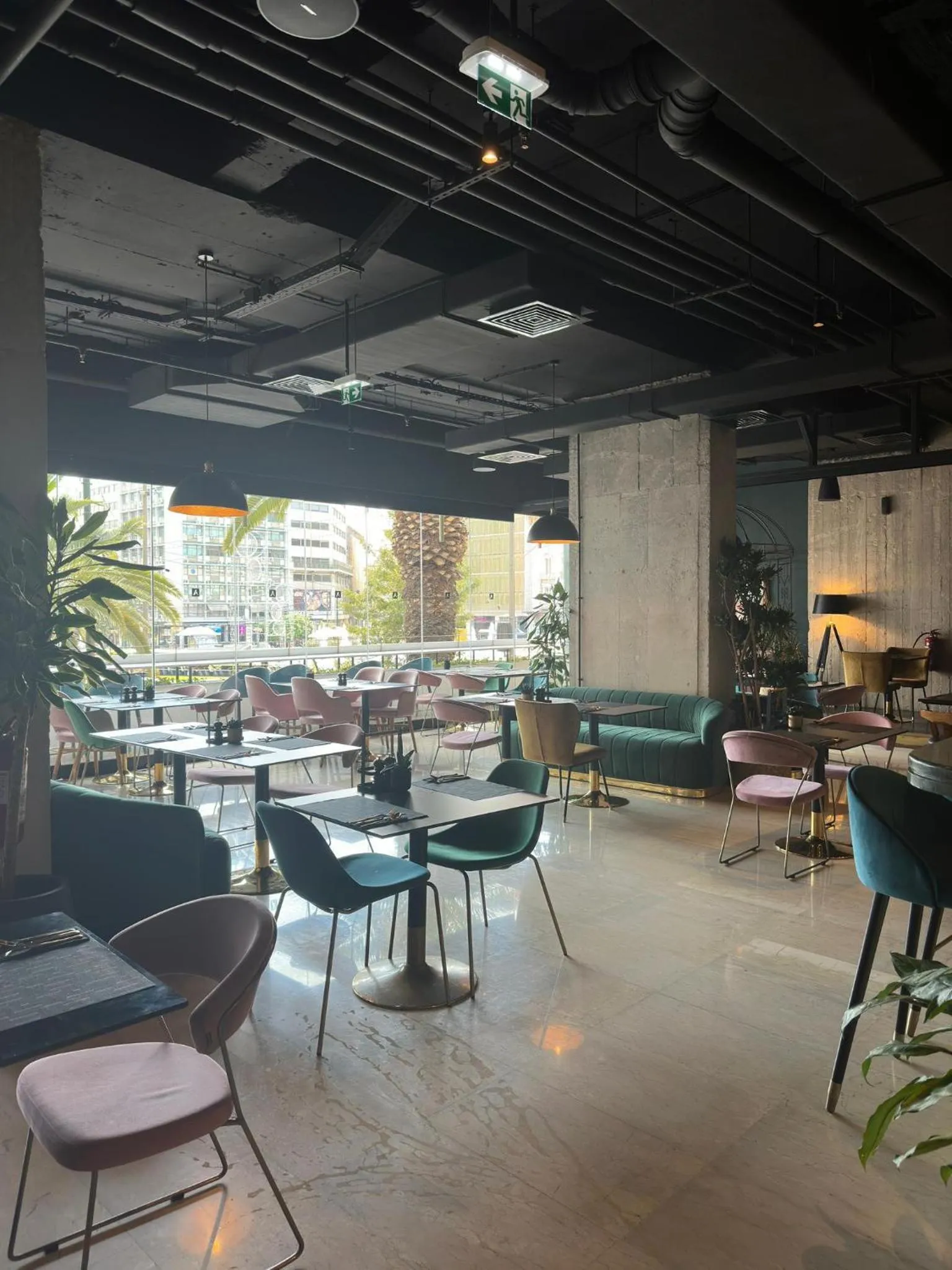 Restaurant/places to eat in Skylark, Aluma Hotels & Resorts