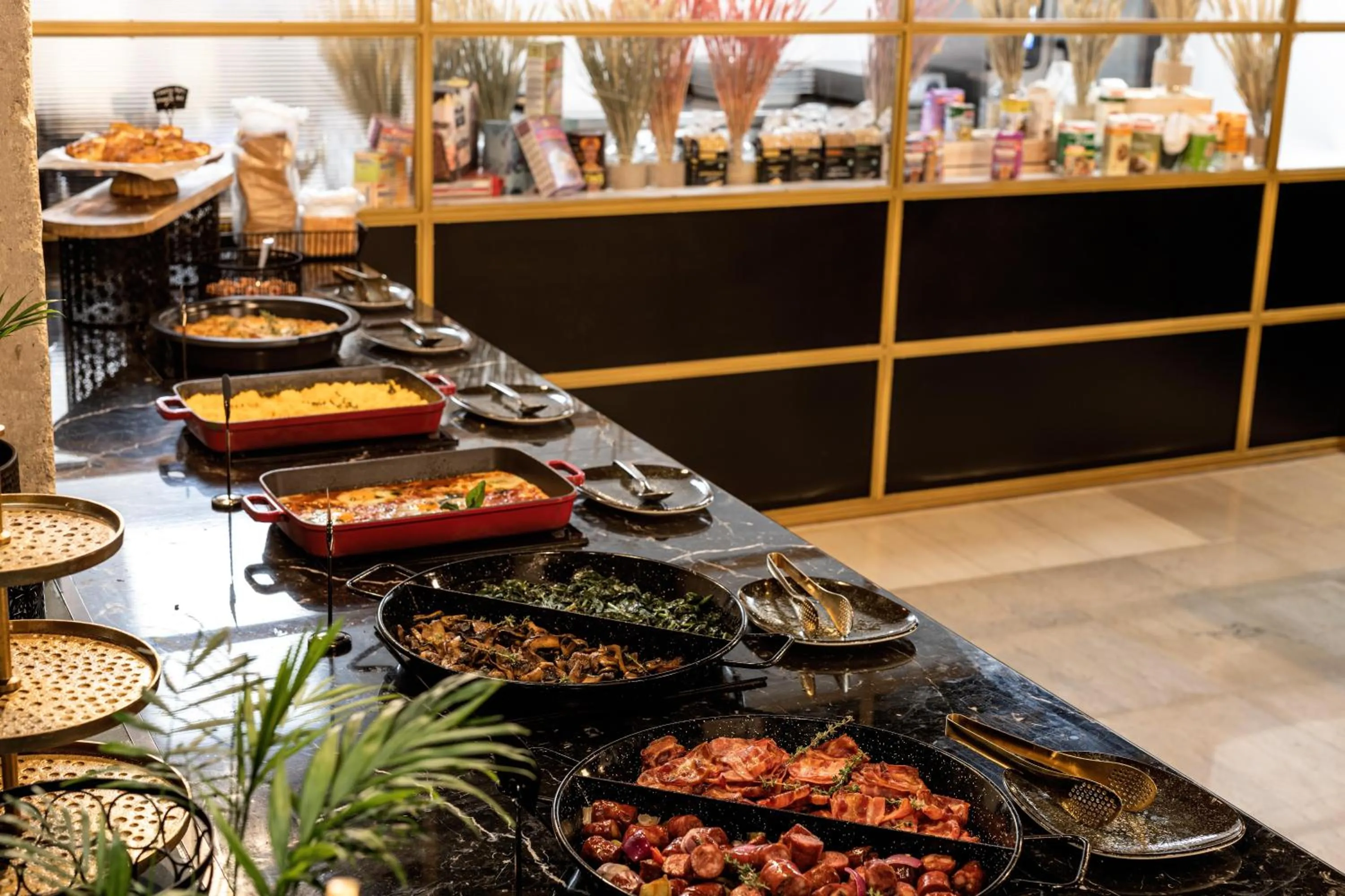 Restaurant/places to eat in Skylark, Aluma Hotels & Resorts