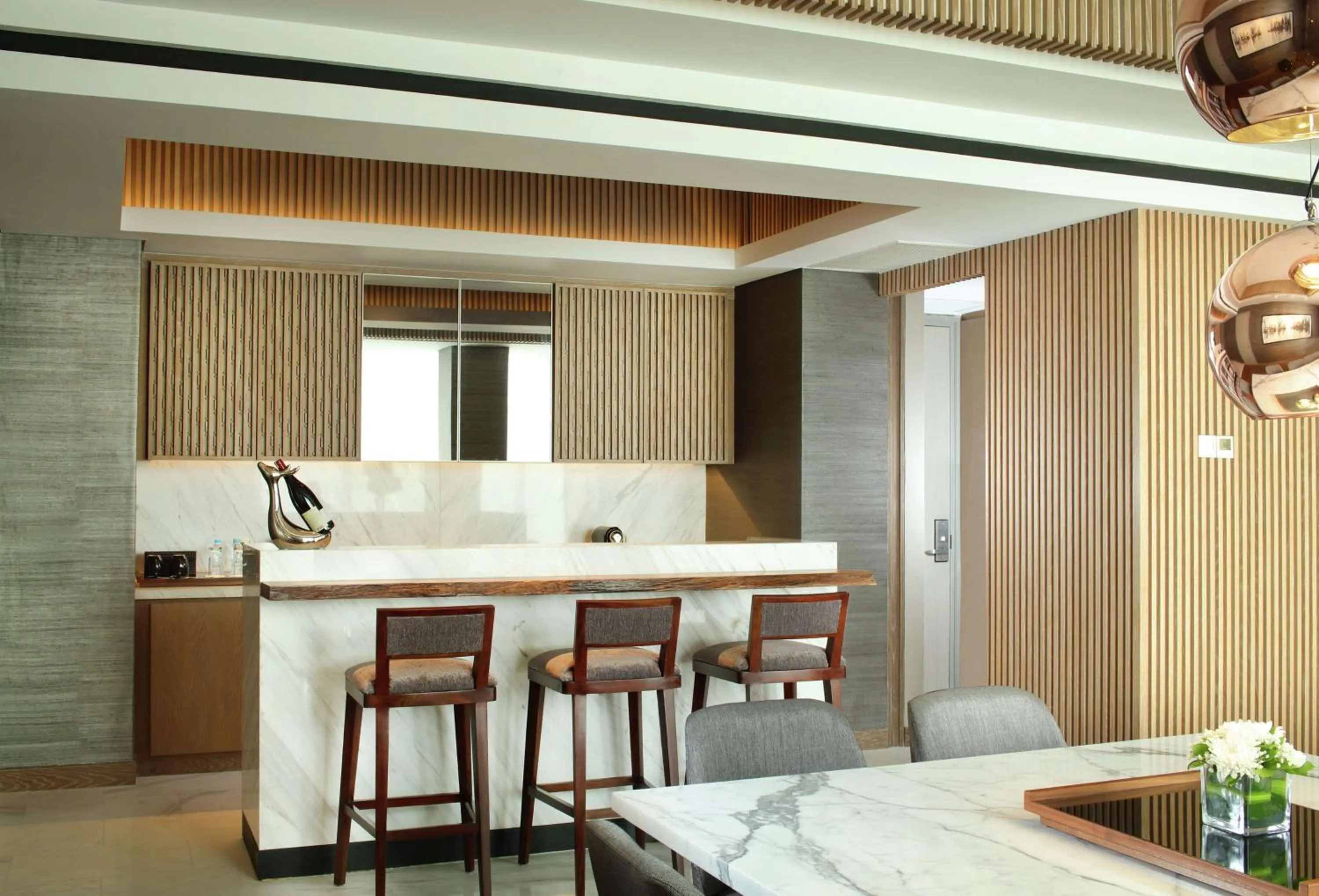 Kitchen or kitchenette in DoubleTree by Hilton Jakarta - Diponegoro