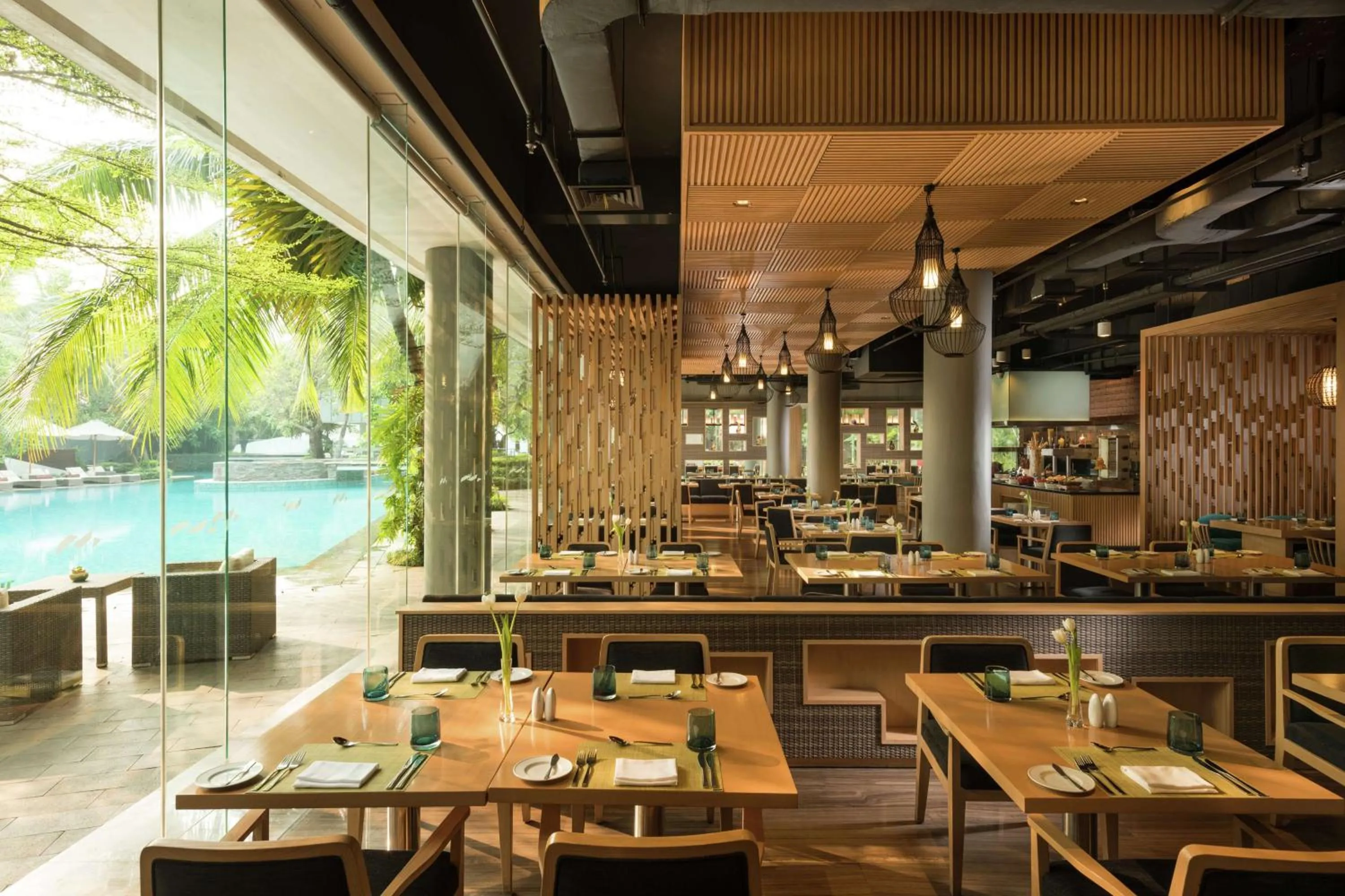 Restaurant/places to eat in DoubleTree by Hilton Jakarta - Diponegoro