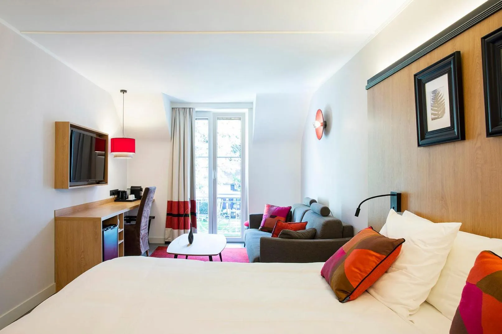 Bed in Hôtel Les Ardillières du Pont d'Oye