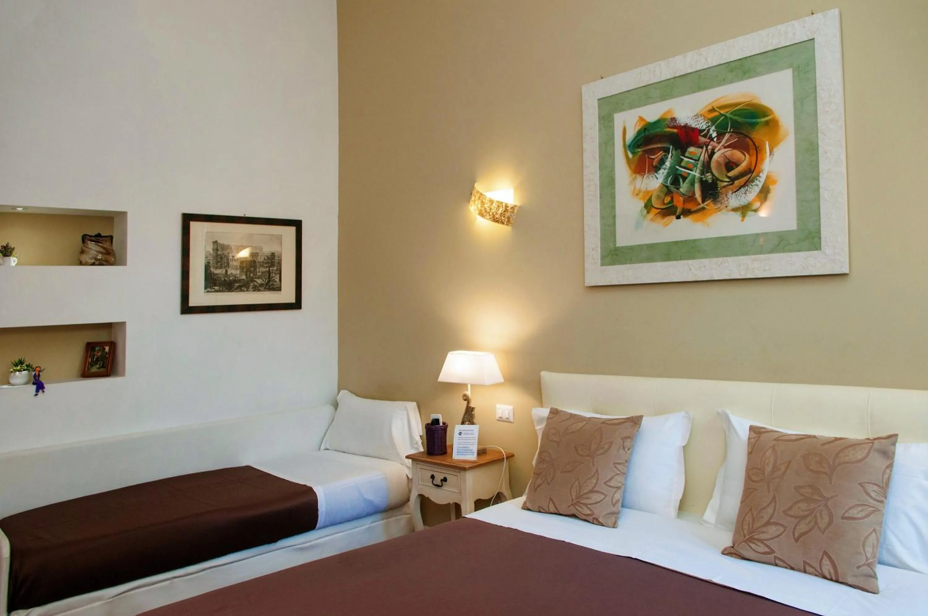 Bed in Tre R Colosseo