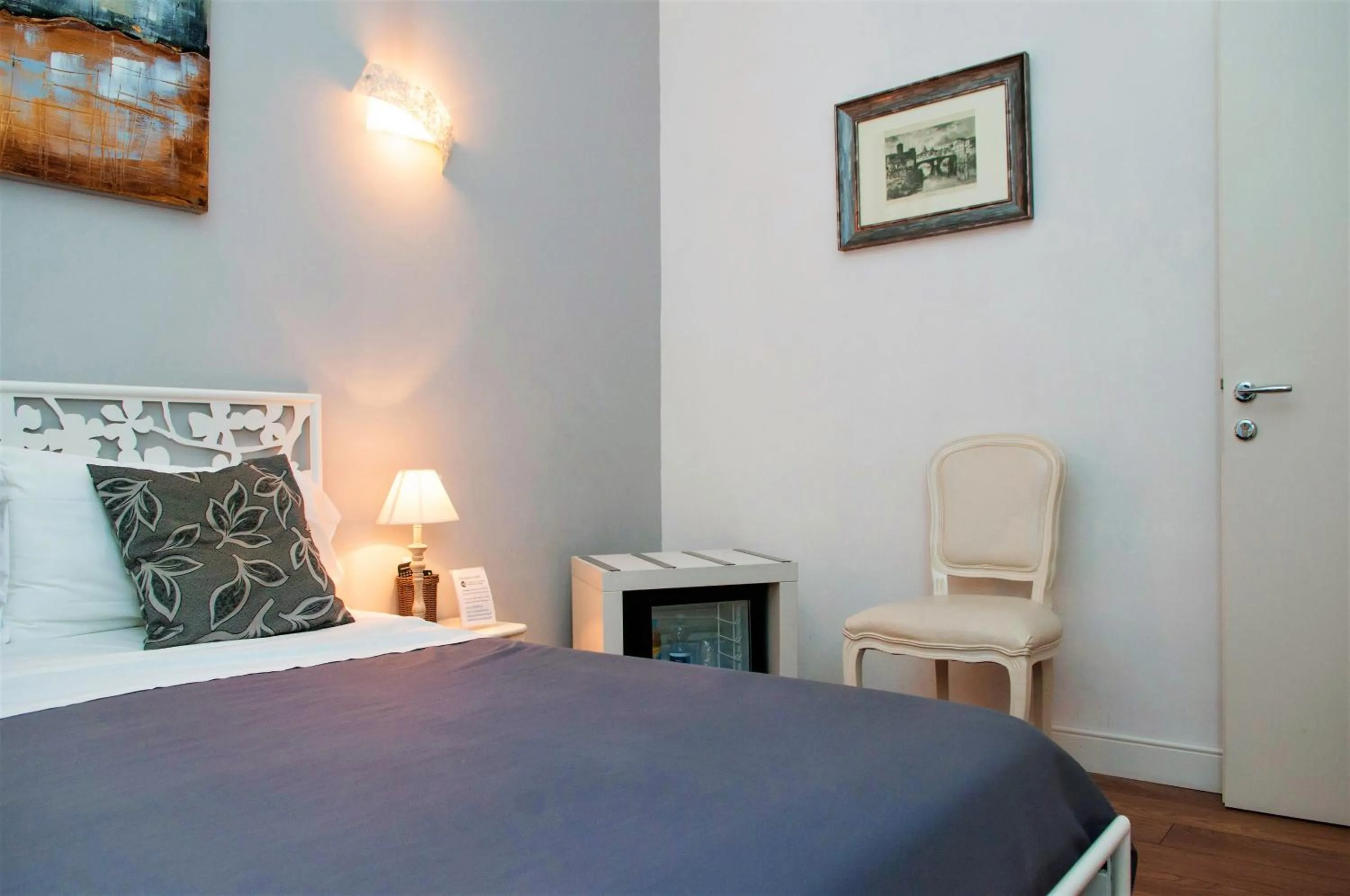 Bathroom, Bed in Tre R Colosseo