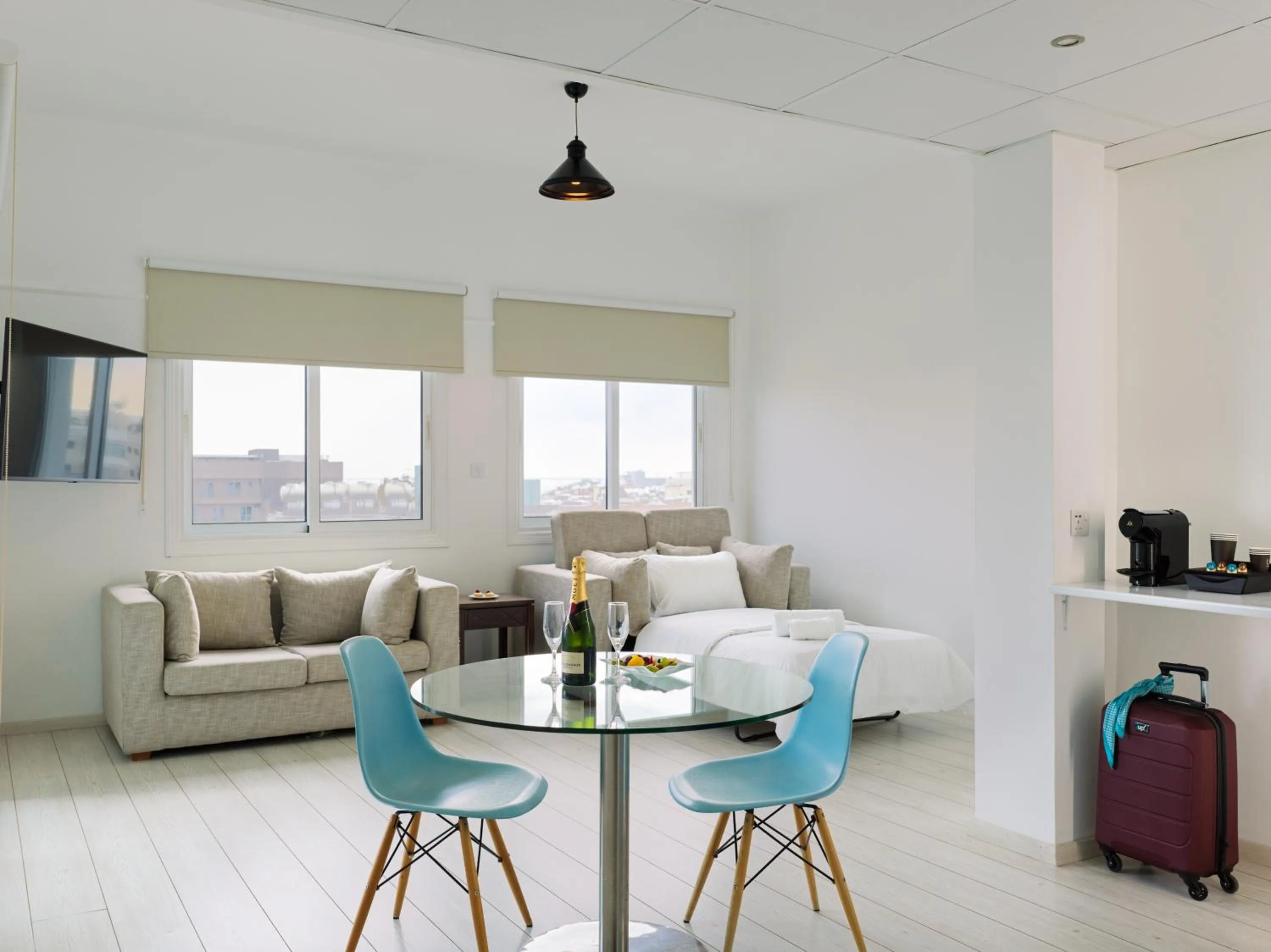 Coffee/tea facilities in TSANotel