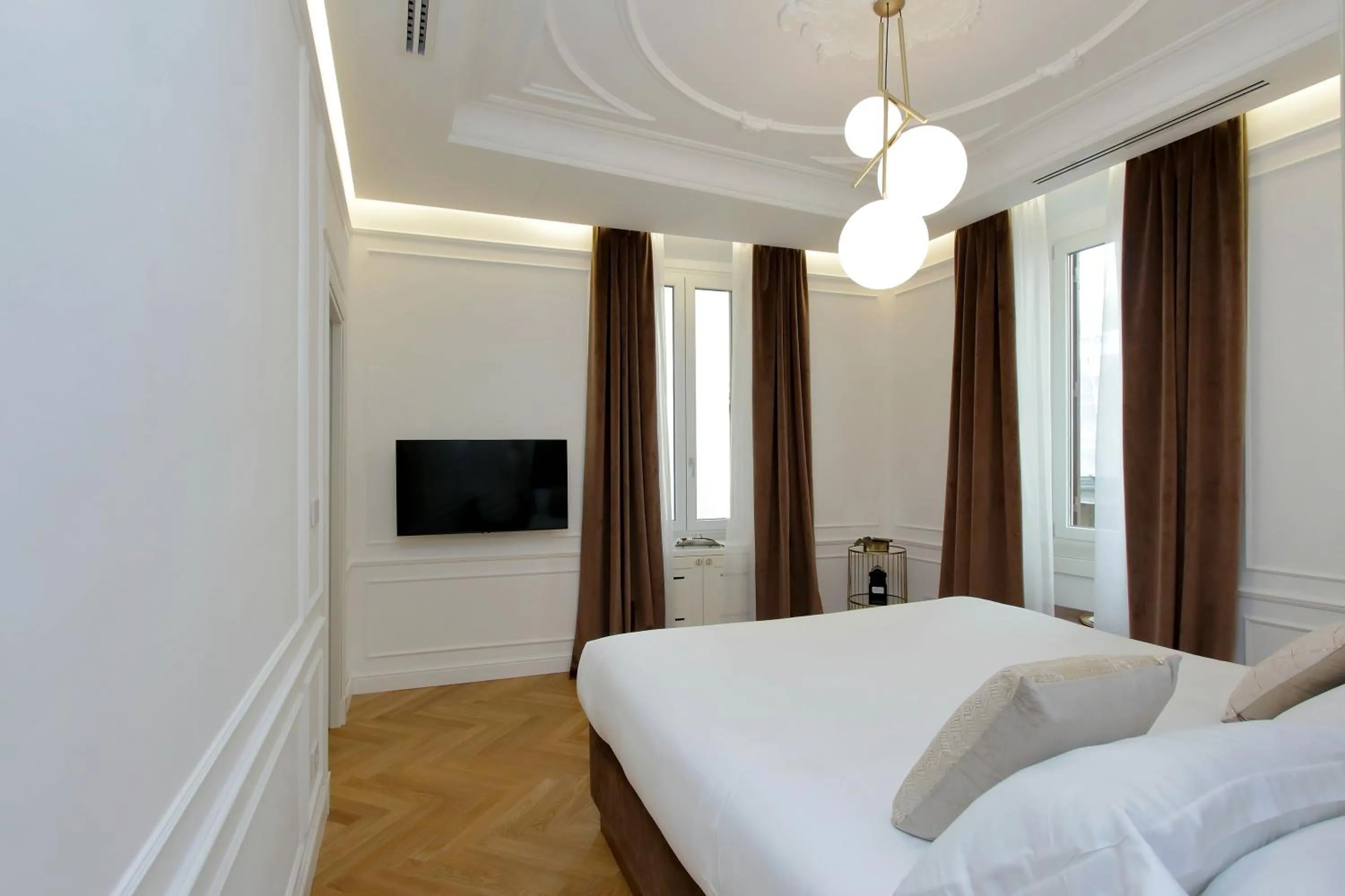 Bedroom, Bed in Domna Luxury Suites