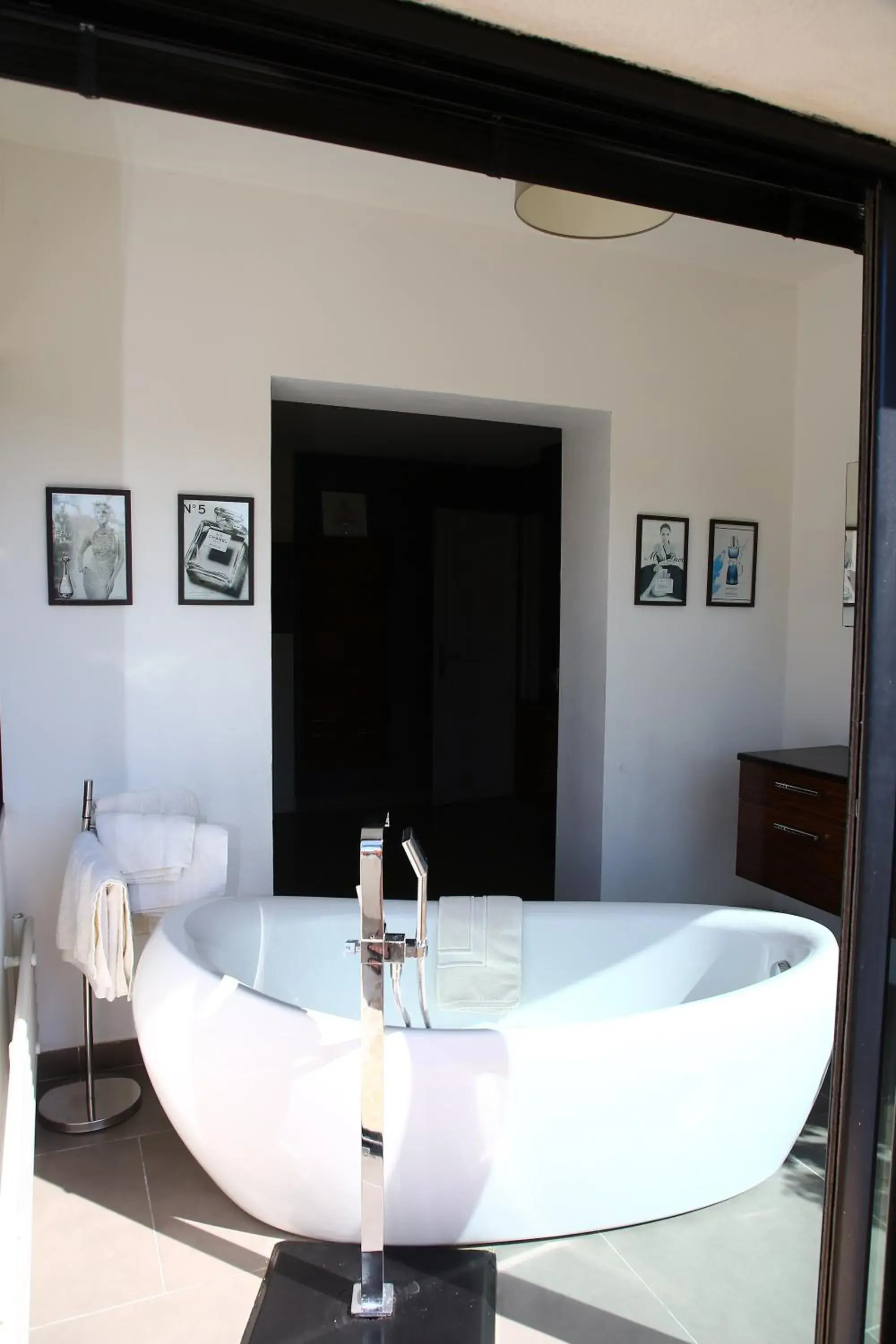 Deluxe Room in La Villa Blanche Deluxe Room in La Villa Blanche