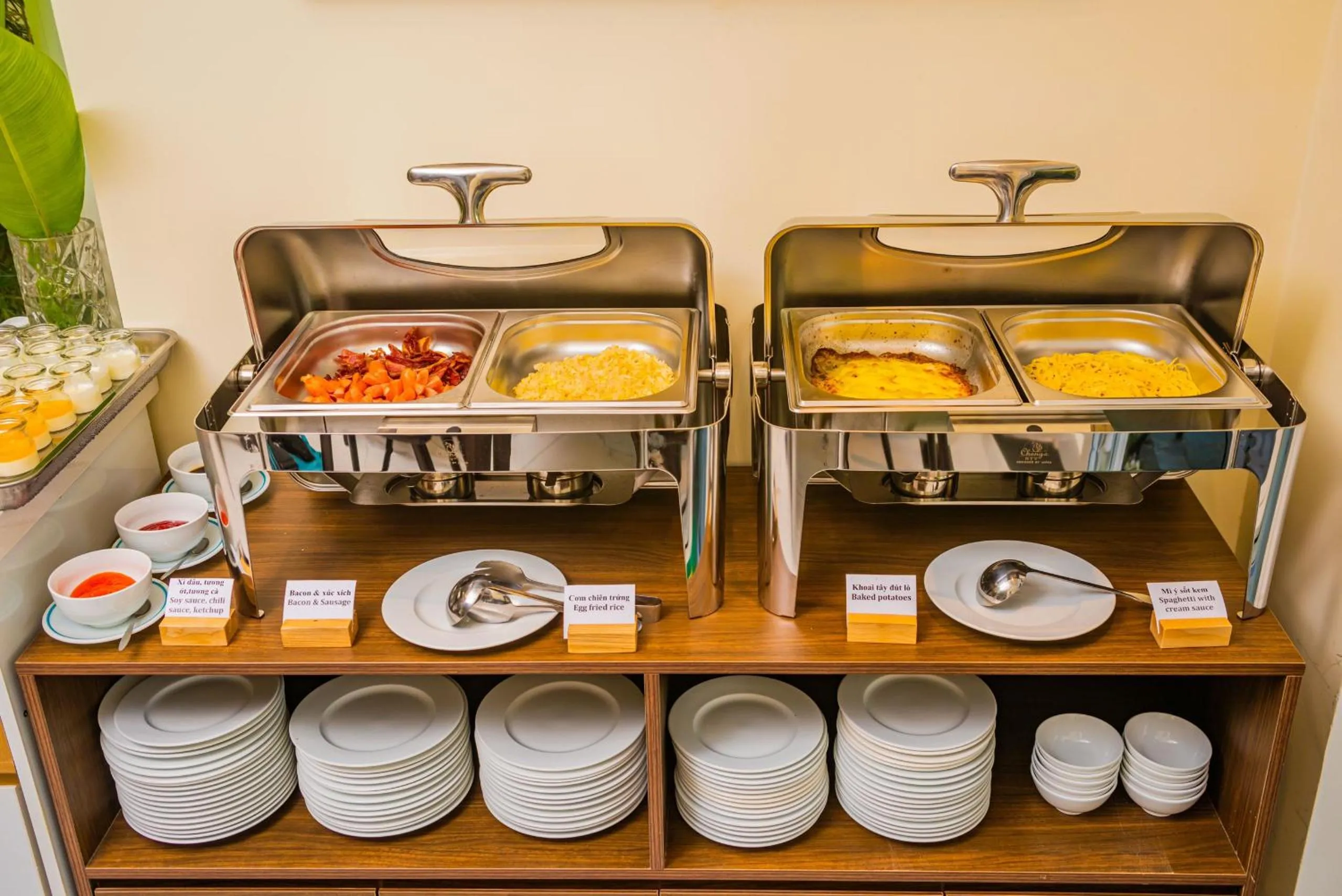 Breakfast in Hoi An Merrily De Art Hotel