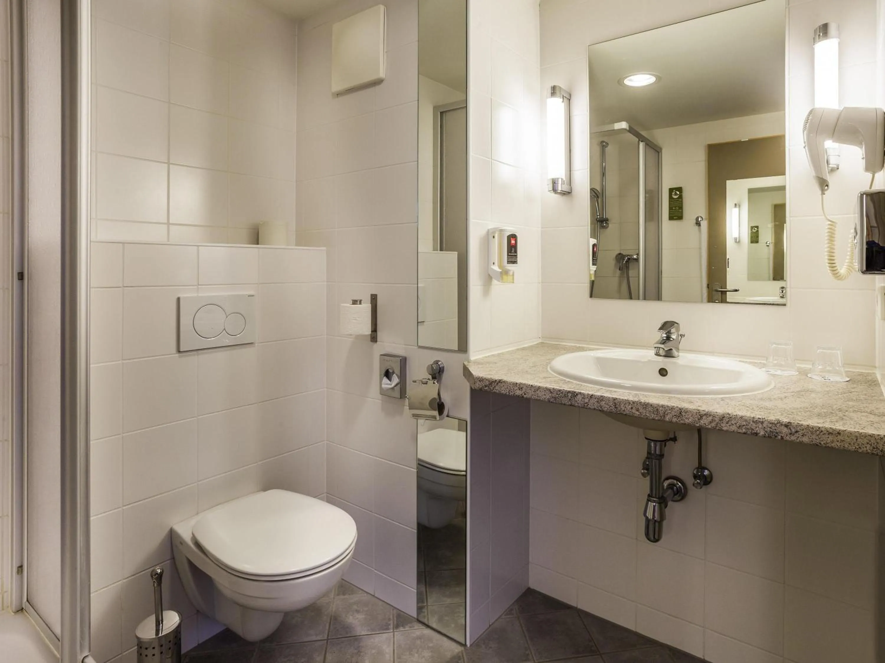 Bedroom in ibis Wörthersee