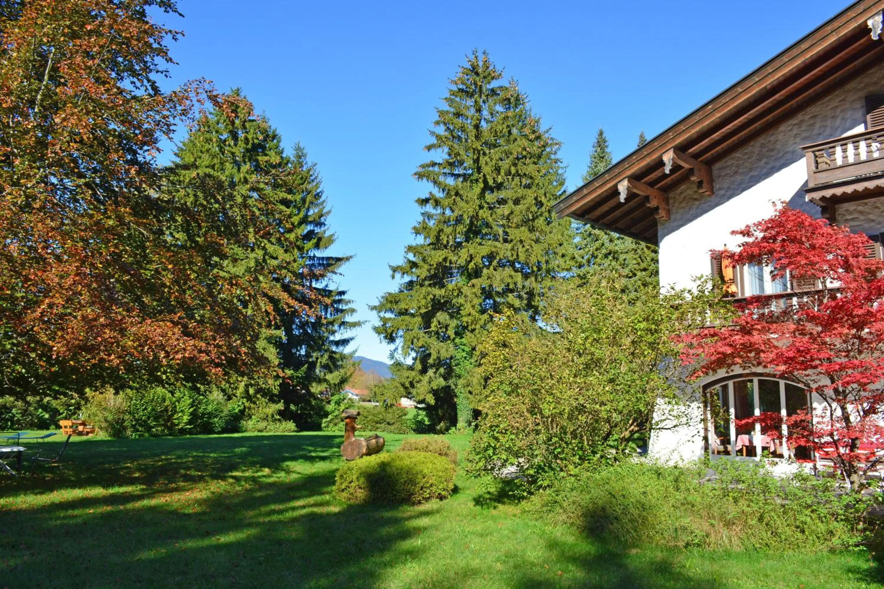Garden in Hotel Garni Sonnenhof