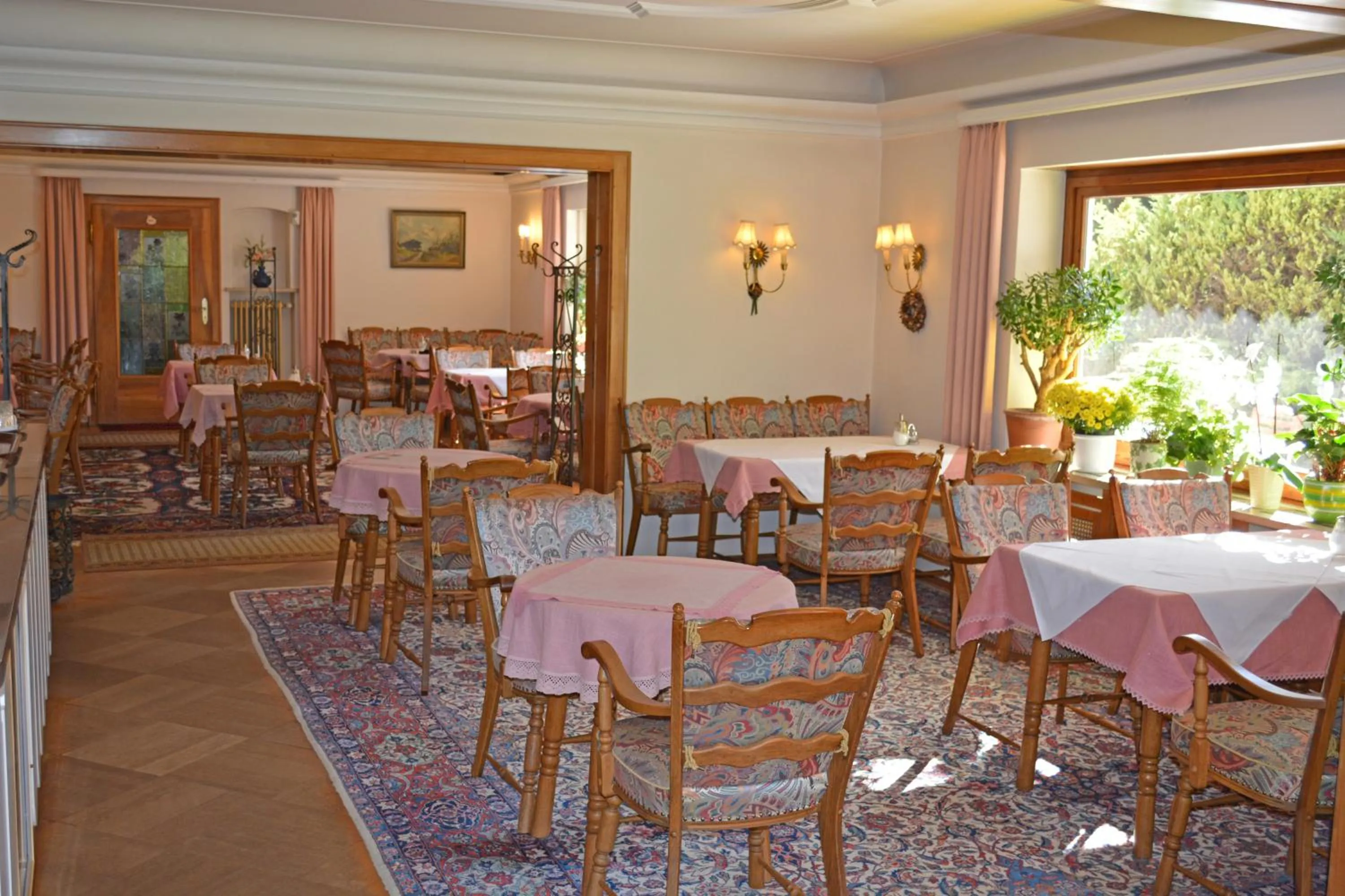 Restaurant/places to eat in Hotel Garni Sonnenhof