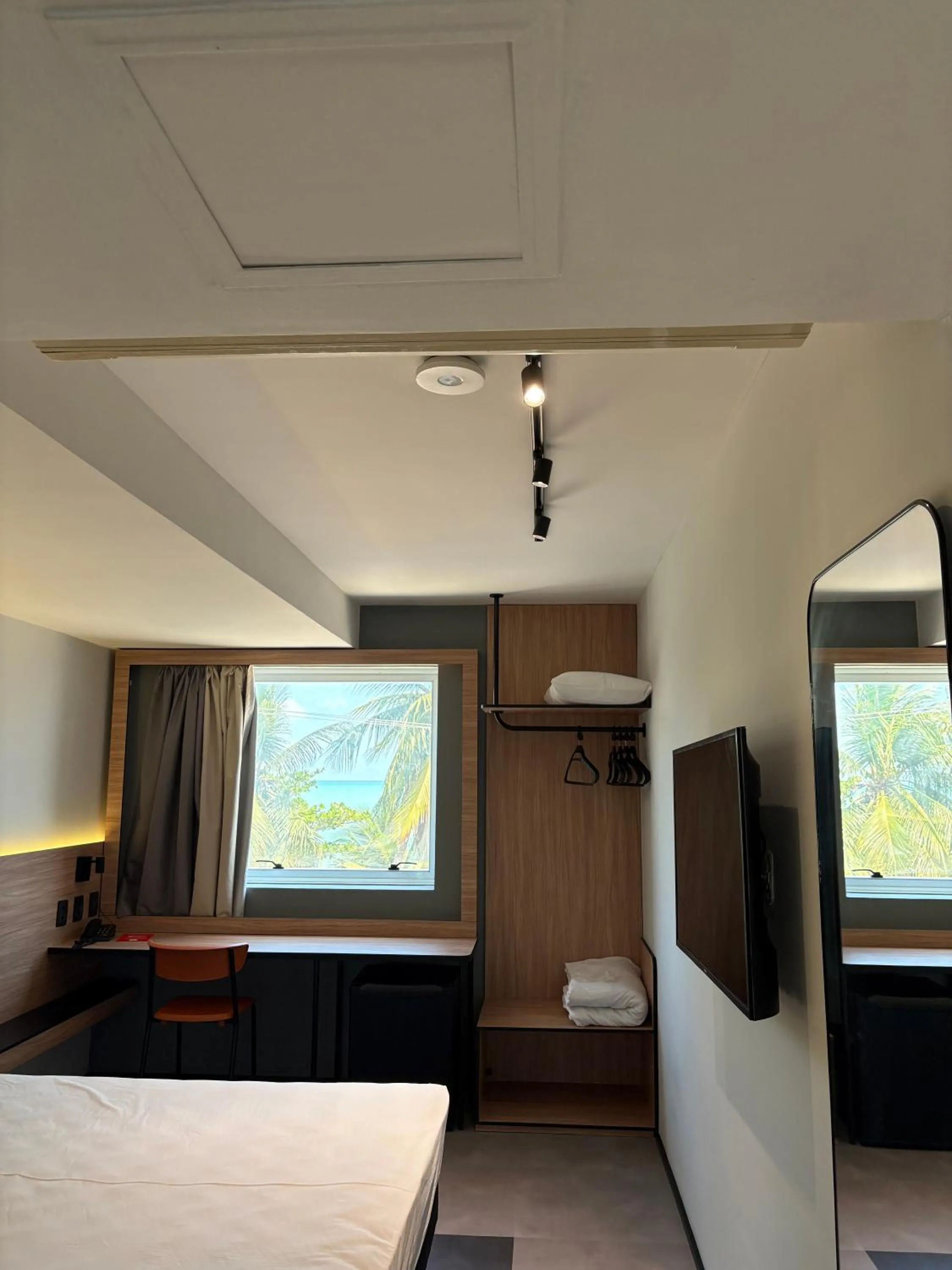 Photo of the whole room, Bed in Ibis Joao Pessoa Praia