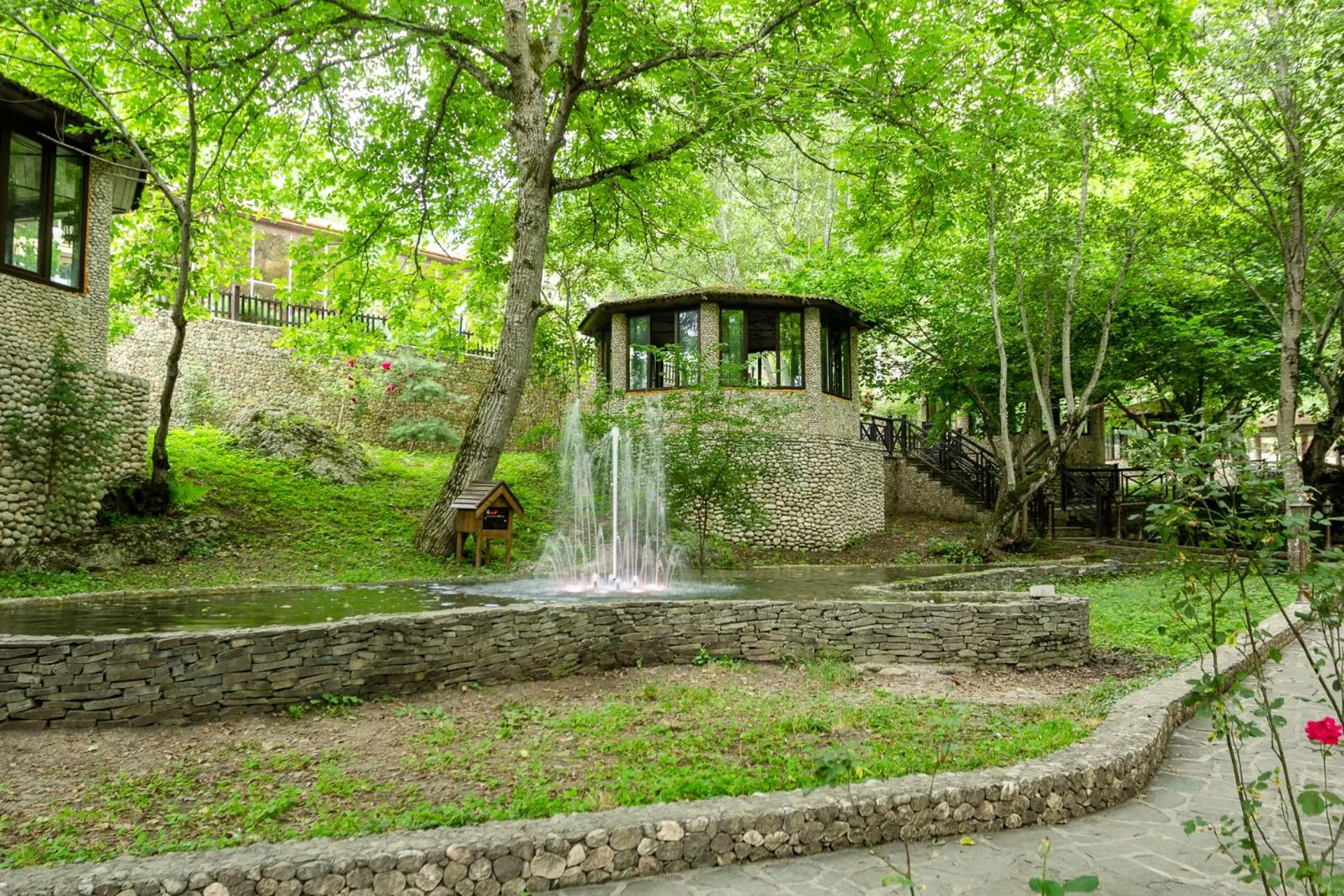 Garden in Quba Vadi Chalet Hotel