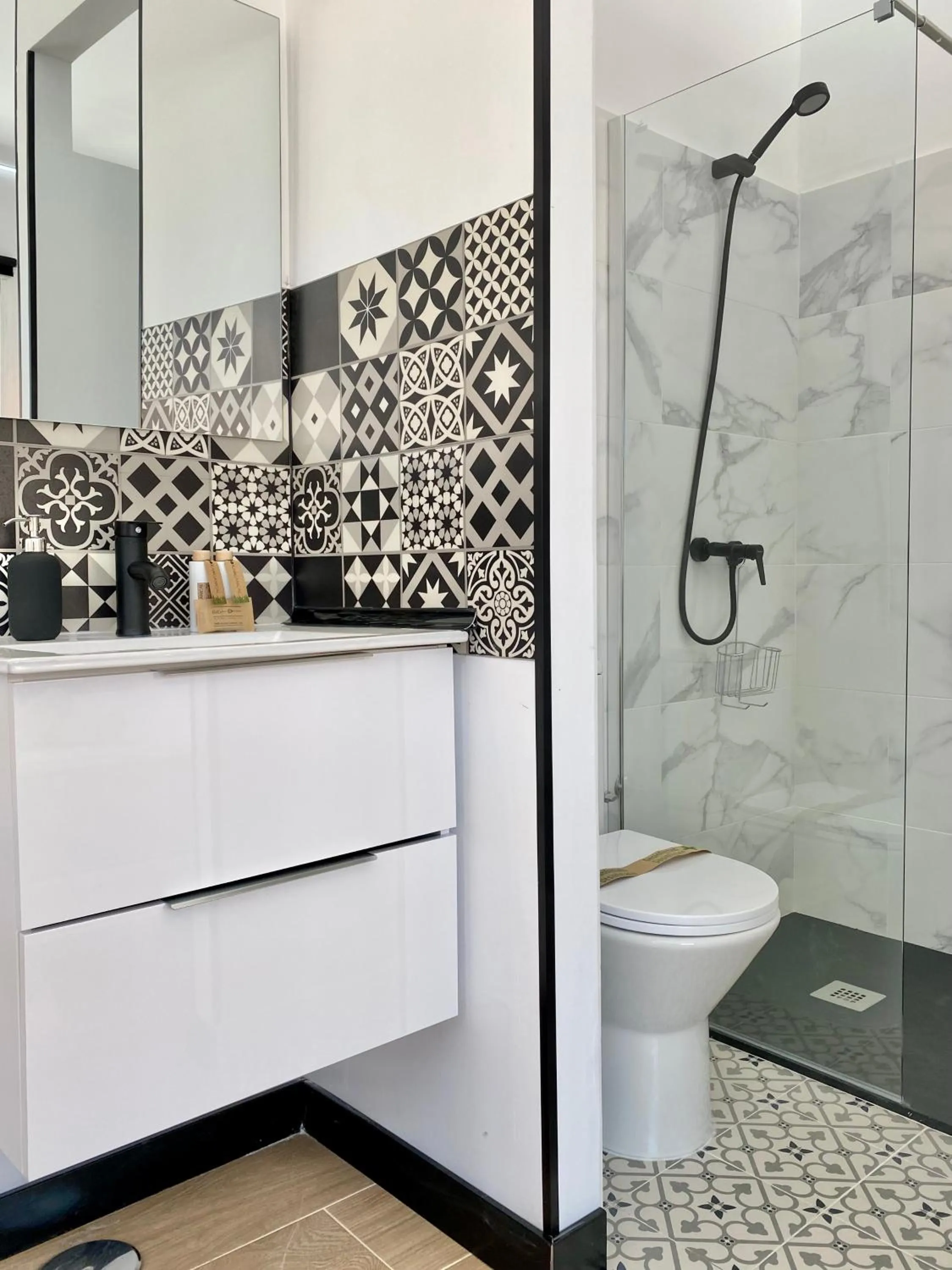 Bathroom in Montera Center Madrid