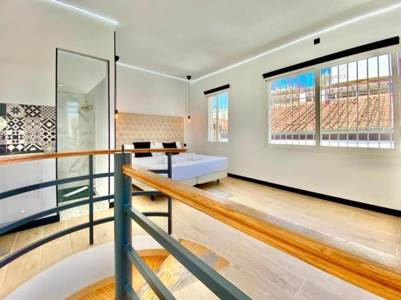 Photo of the whole room, Bed in Montera Center Madrid