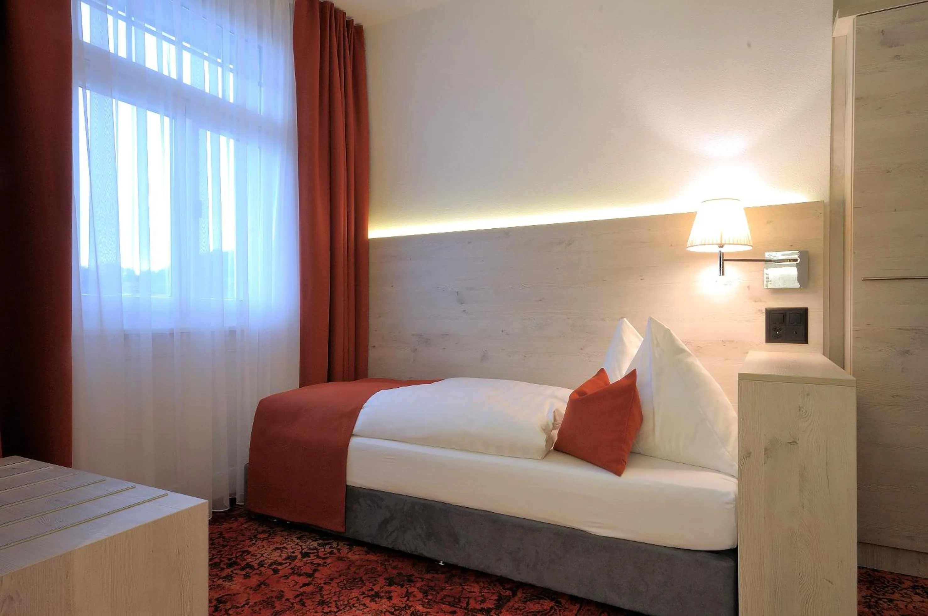 Bed in Hotel Restaurant Bellevue au Lac