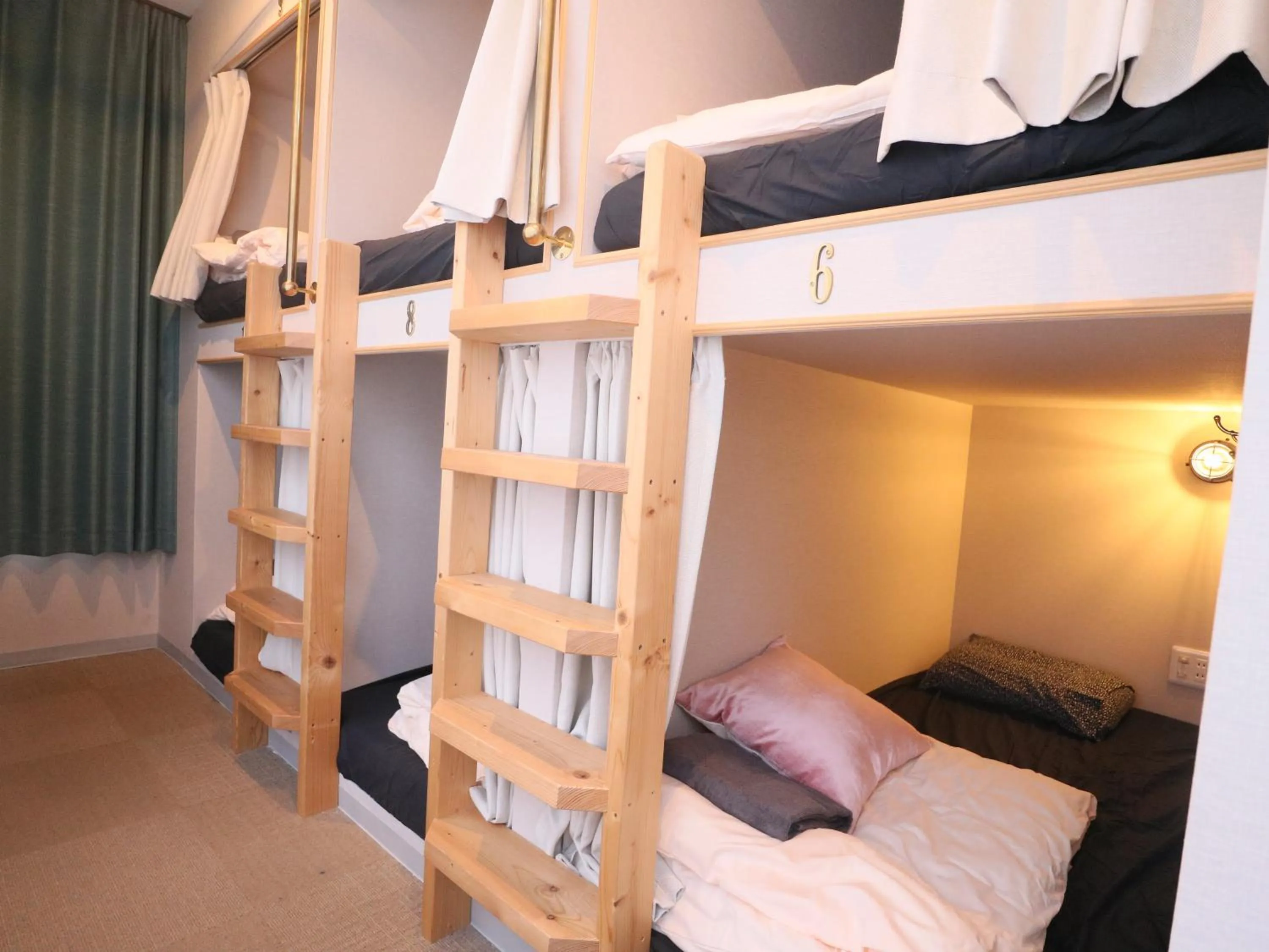 Bedroom, Bed in 54Journey 東京大手町ホステル