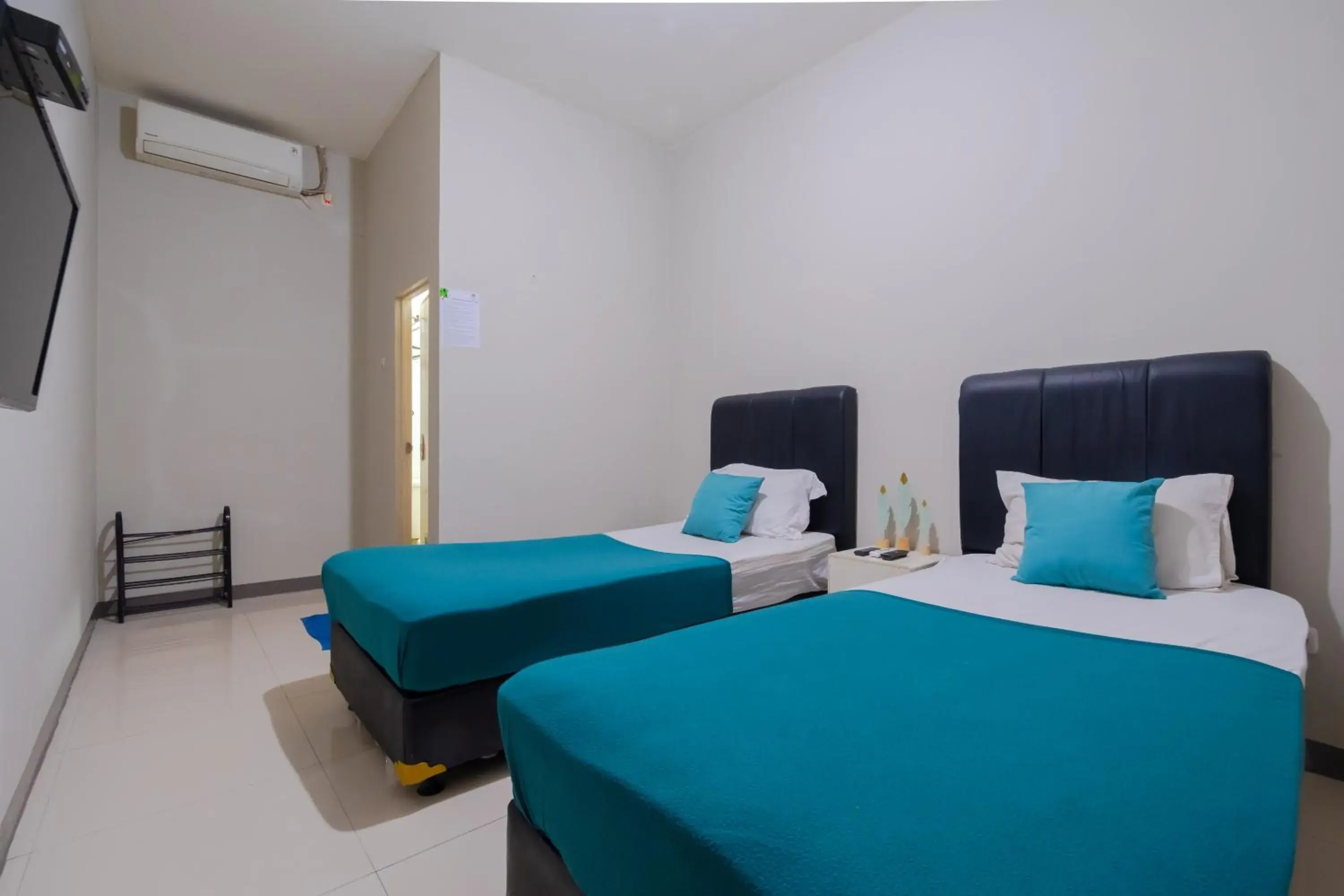 Standard Twin Room in Athena Syariah Residence Standard Twin Room in Athena Syariah Residence