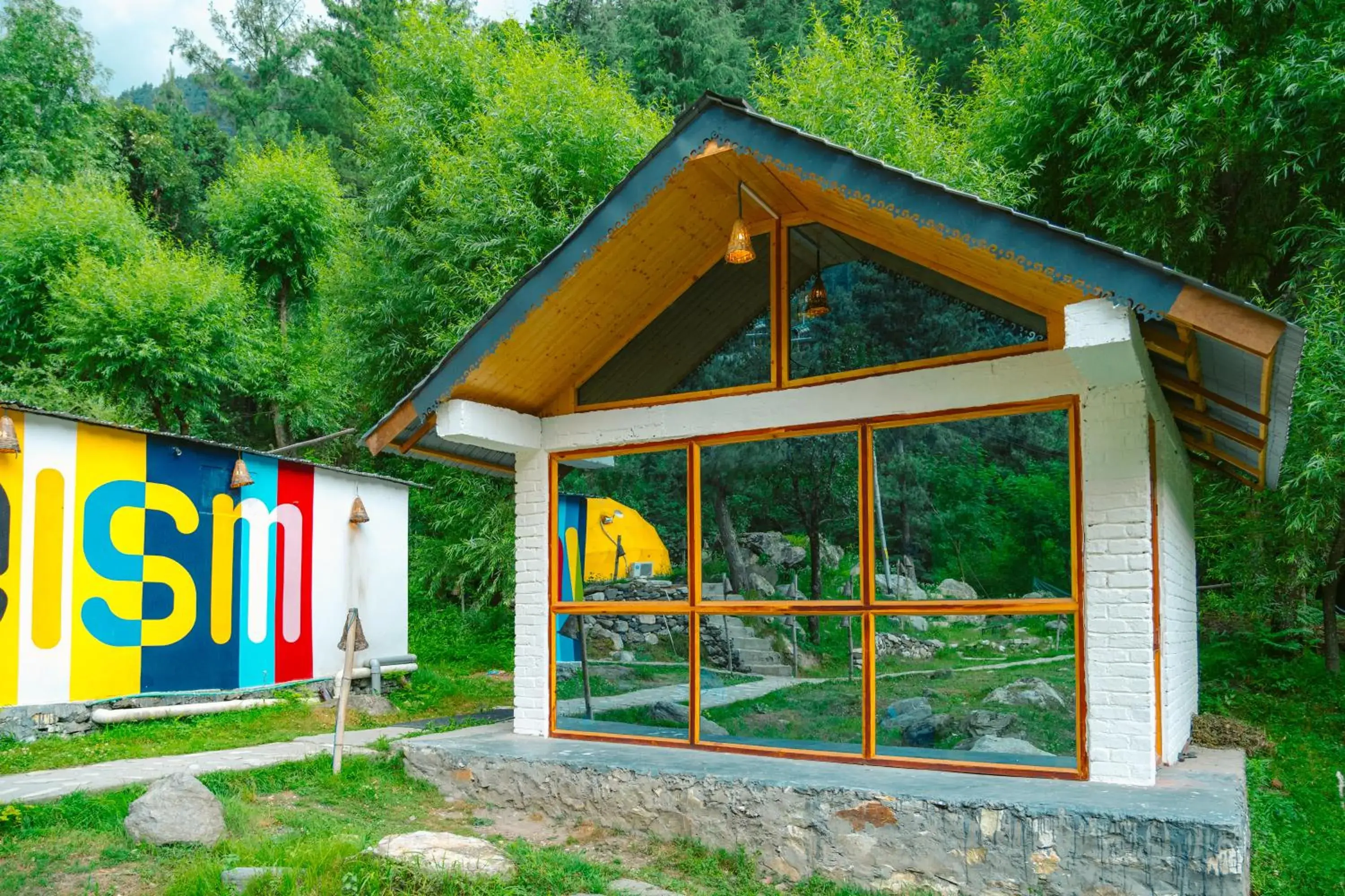 Glass cottage with private external bathroom in Whoopers Boutique Resort Jibhi Glass cottage with private external bathroom in Whoopers Boutique Resort Jibhi