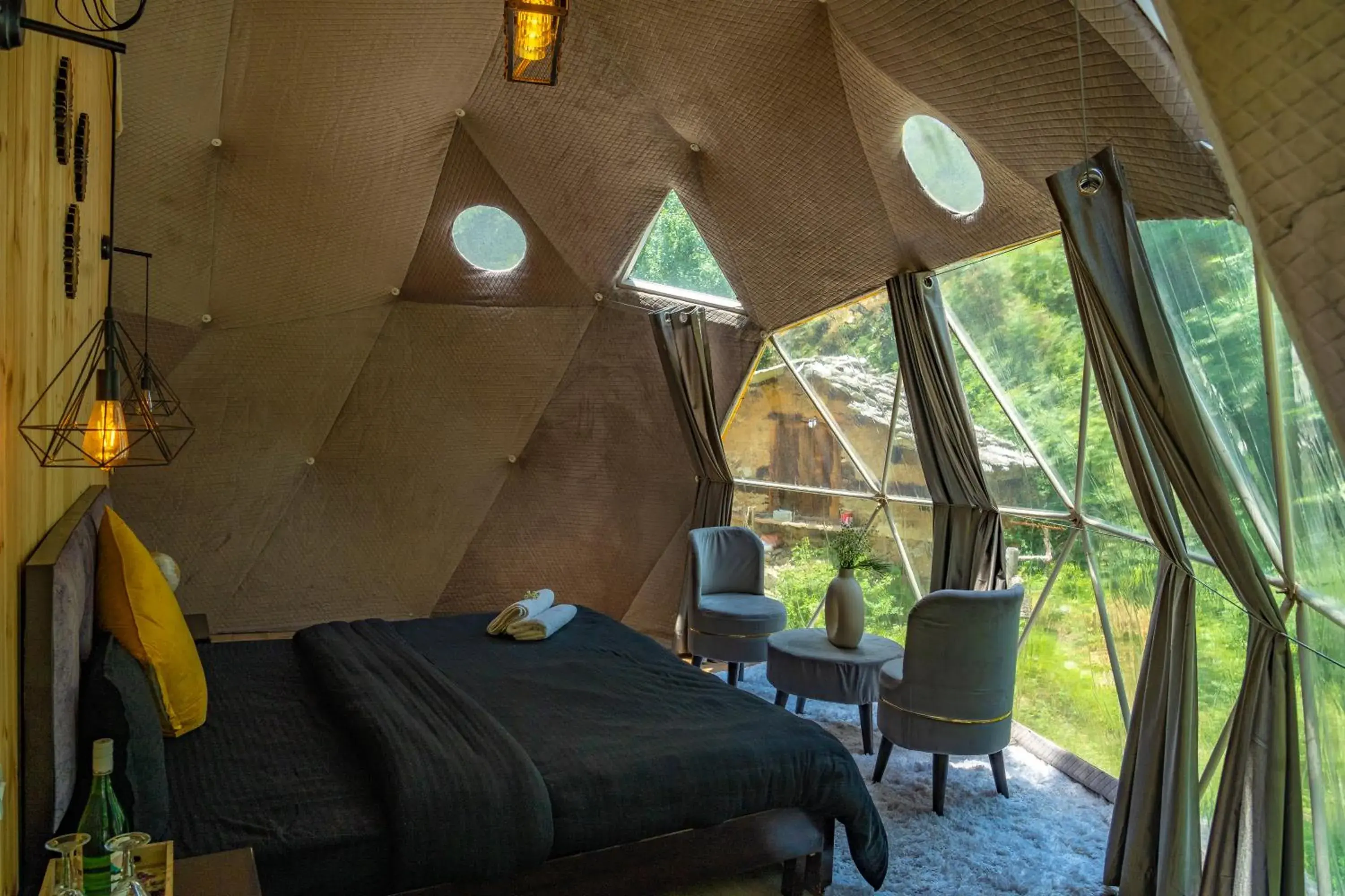 Private Geodesic dome in Whoopers Boutique Resort Jibhi Private Geodesic dome in Whoopers Boutique Resort Jibhi