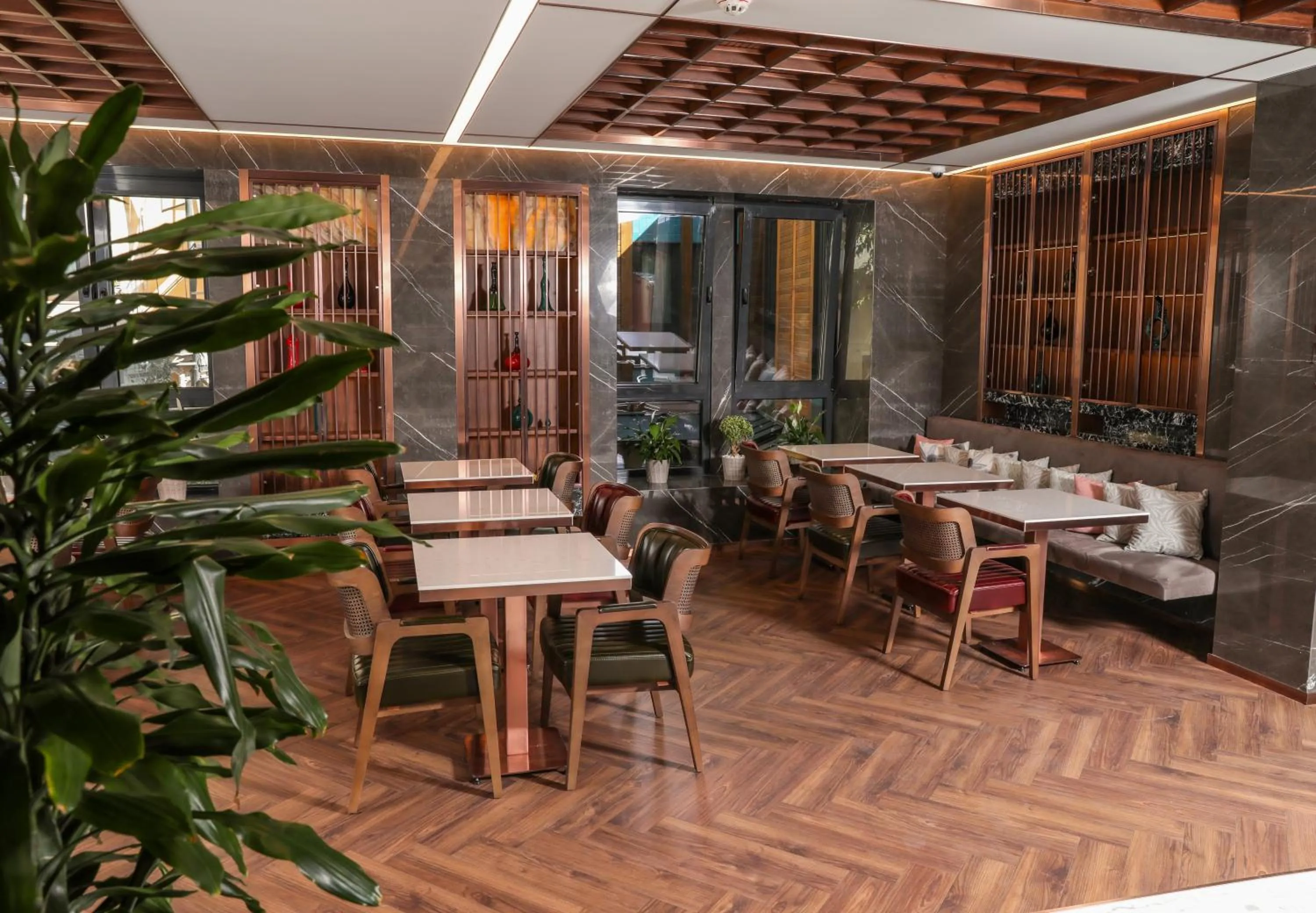 Restaurant/places to eat in Henna Hotel Istanbul