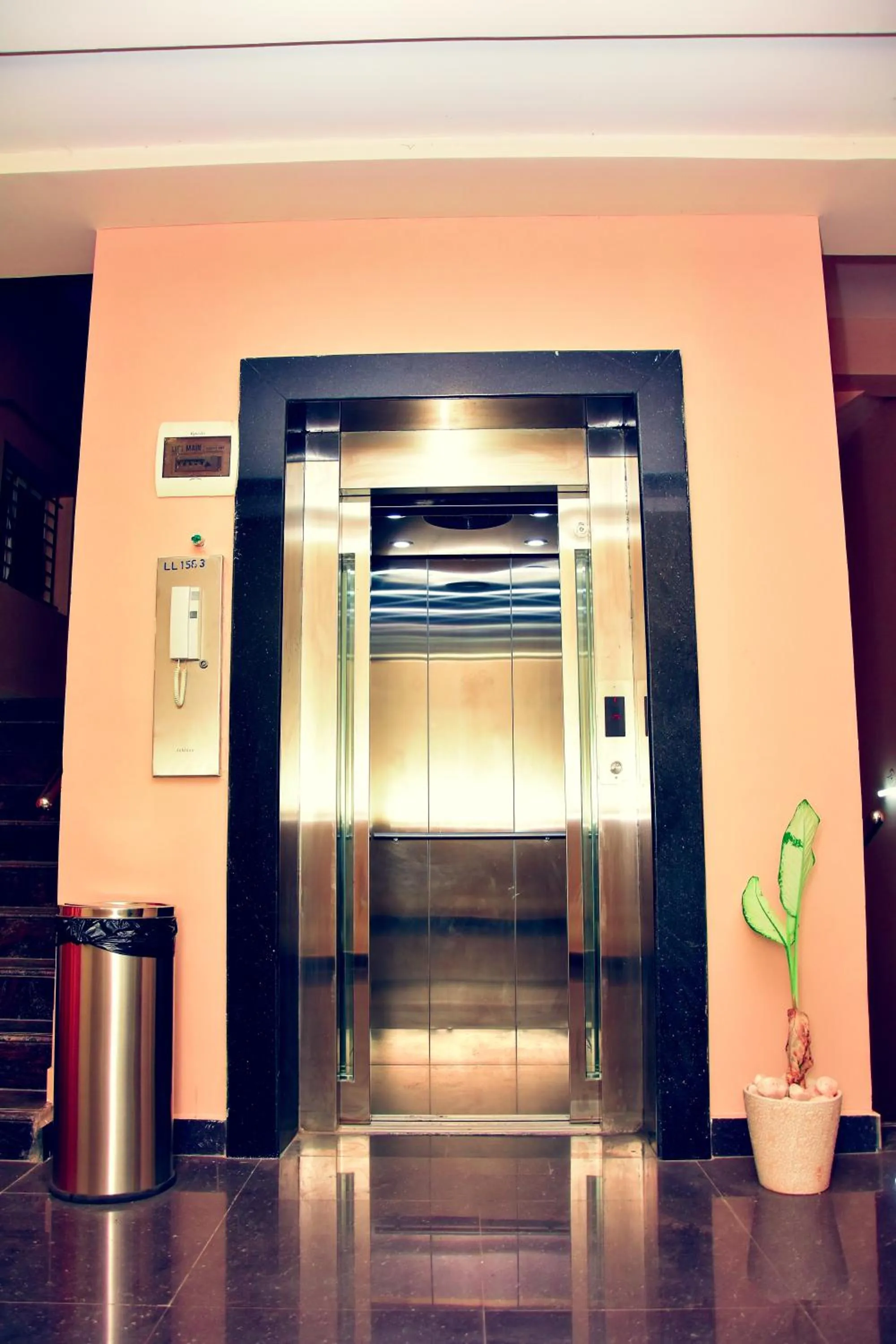 elevator in Faiz Residency