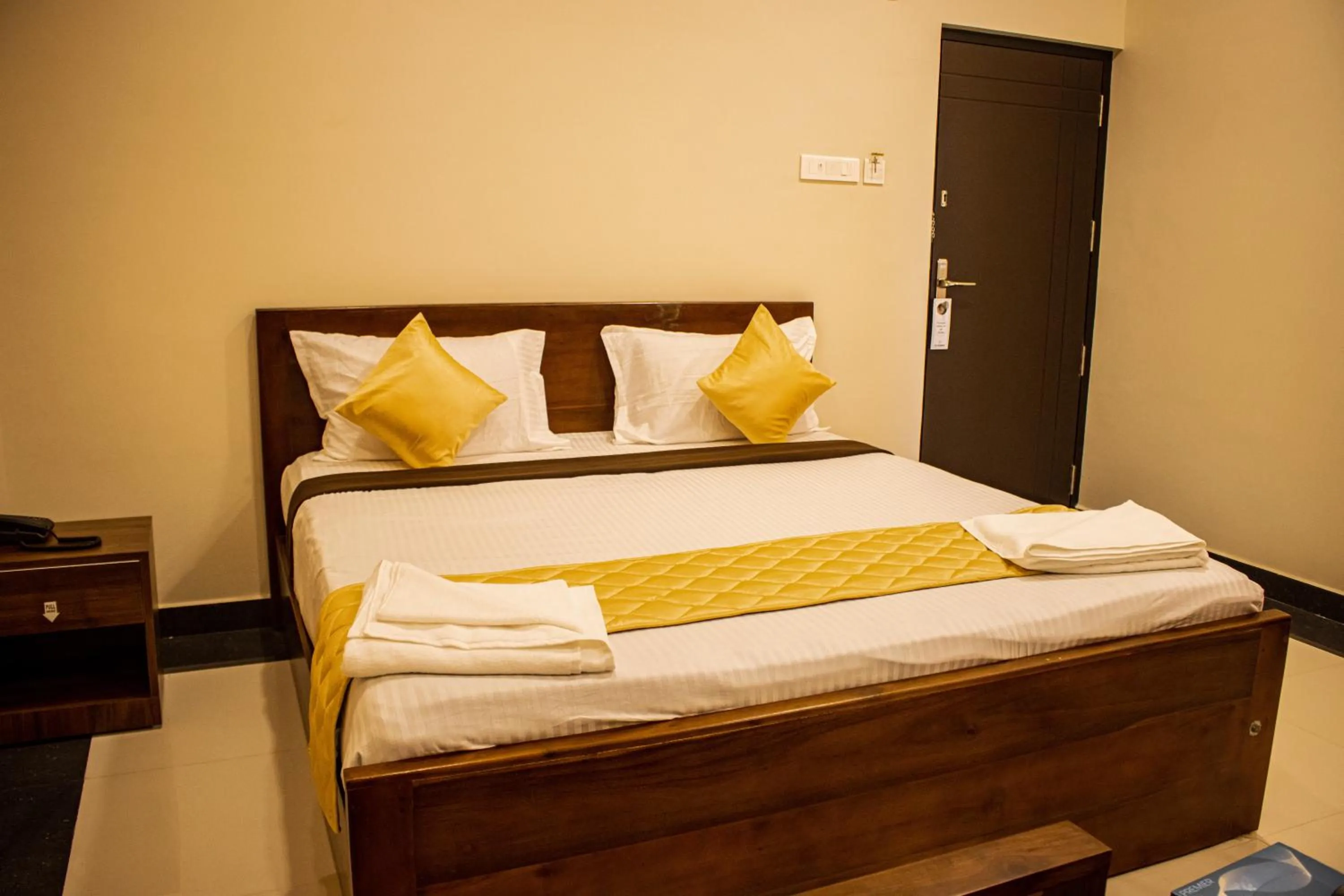 Bed in Faiz Residency