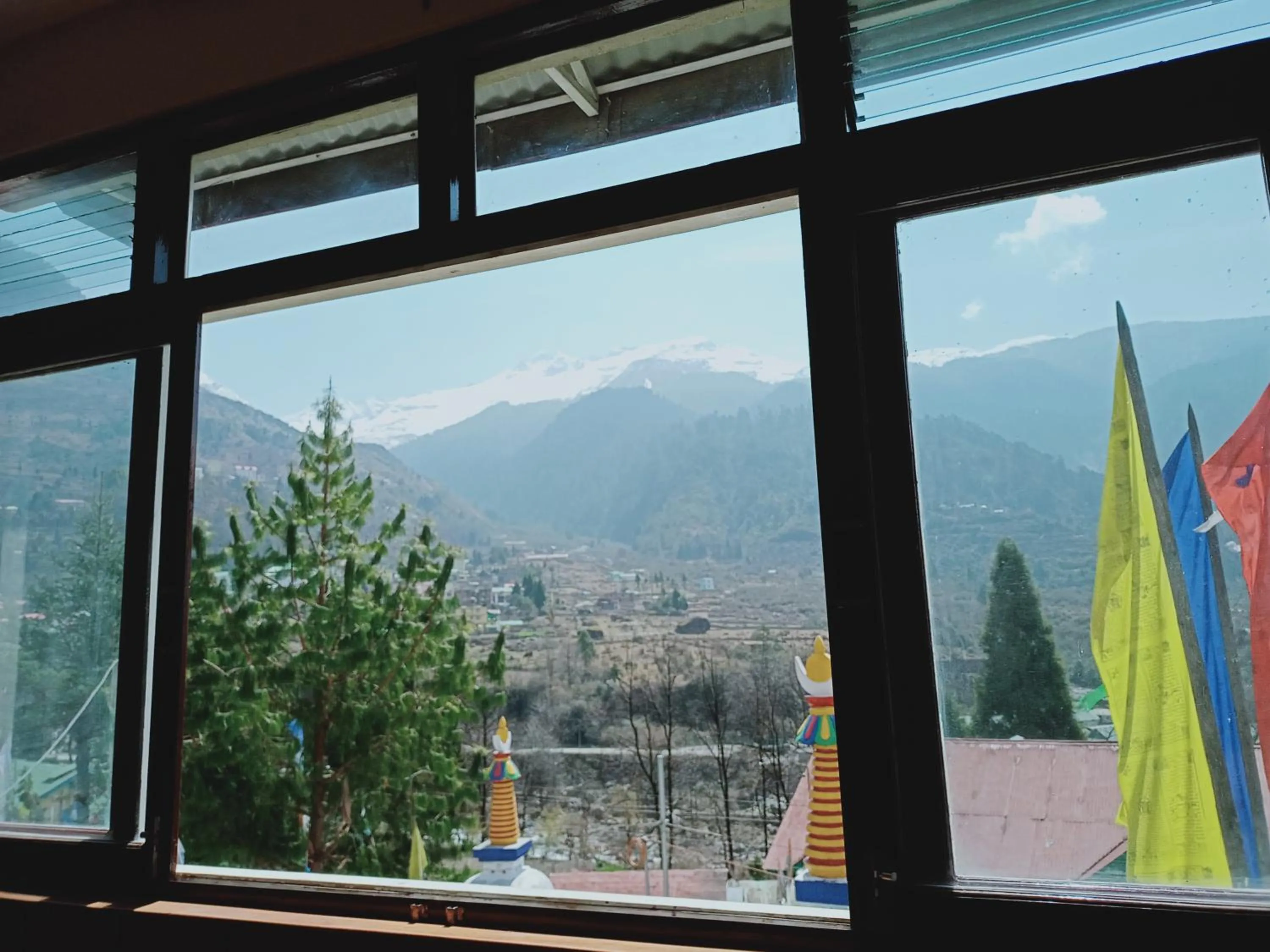 Mountain view in Le Coxy Resort Lachung