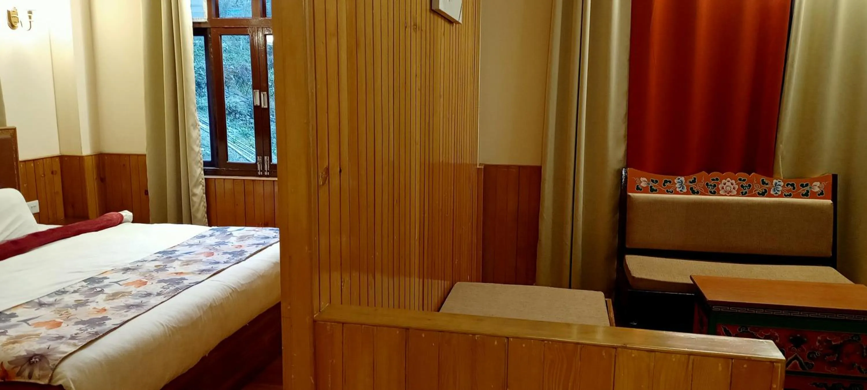 Bed in Le Coxy Resort Lachung