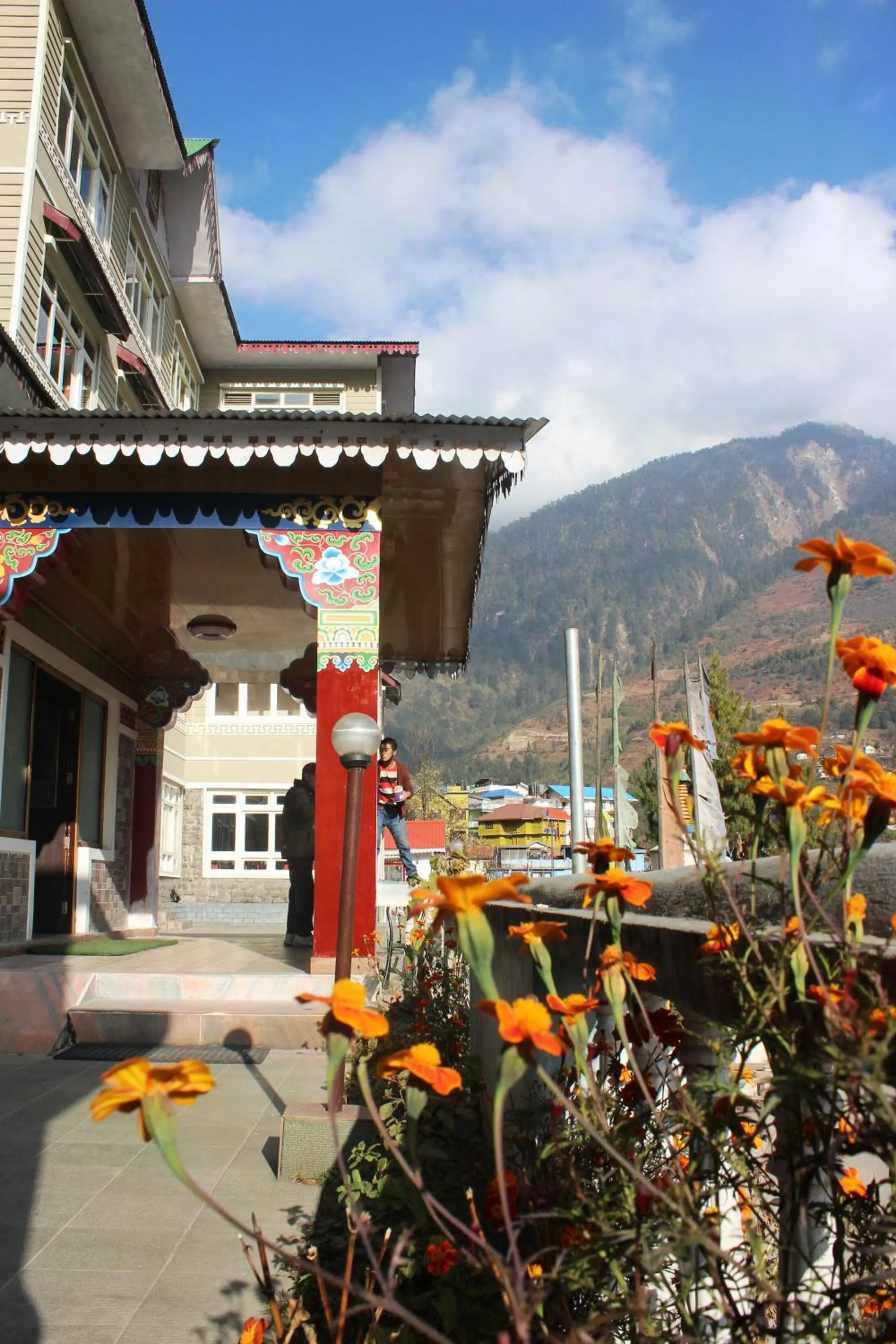 Facade/entrance in Le Coxy Resort Lachung
