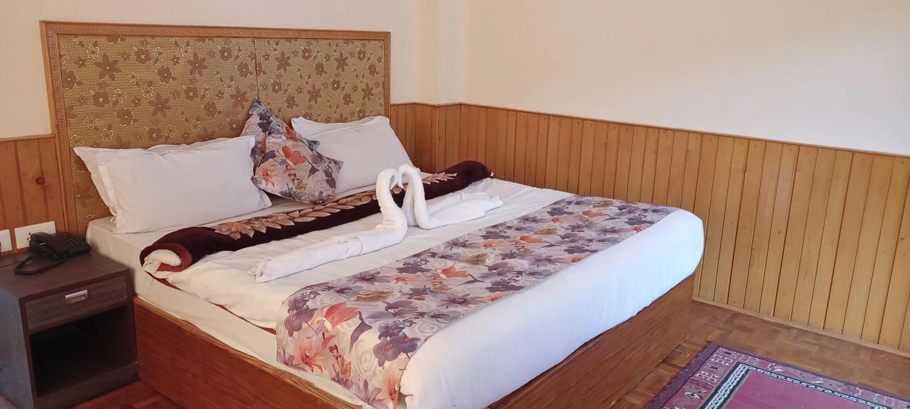 Bed in Le Coxy Resort Lachung