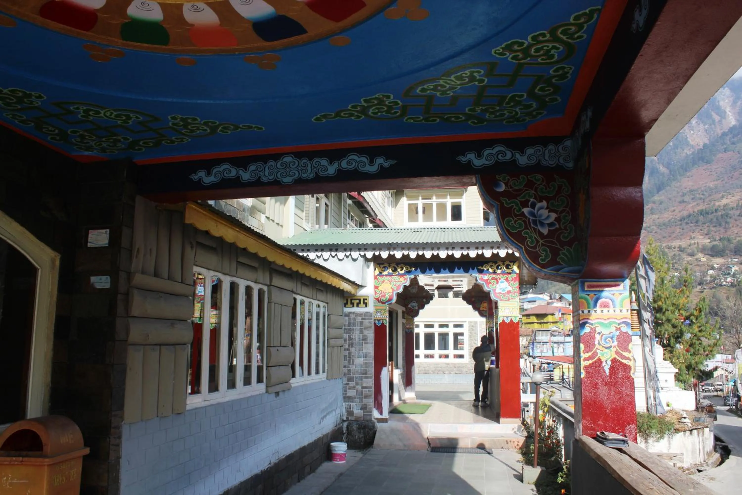 Facade/entrance in Le Coxy Resort Lachung