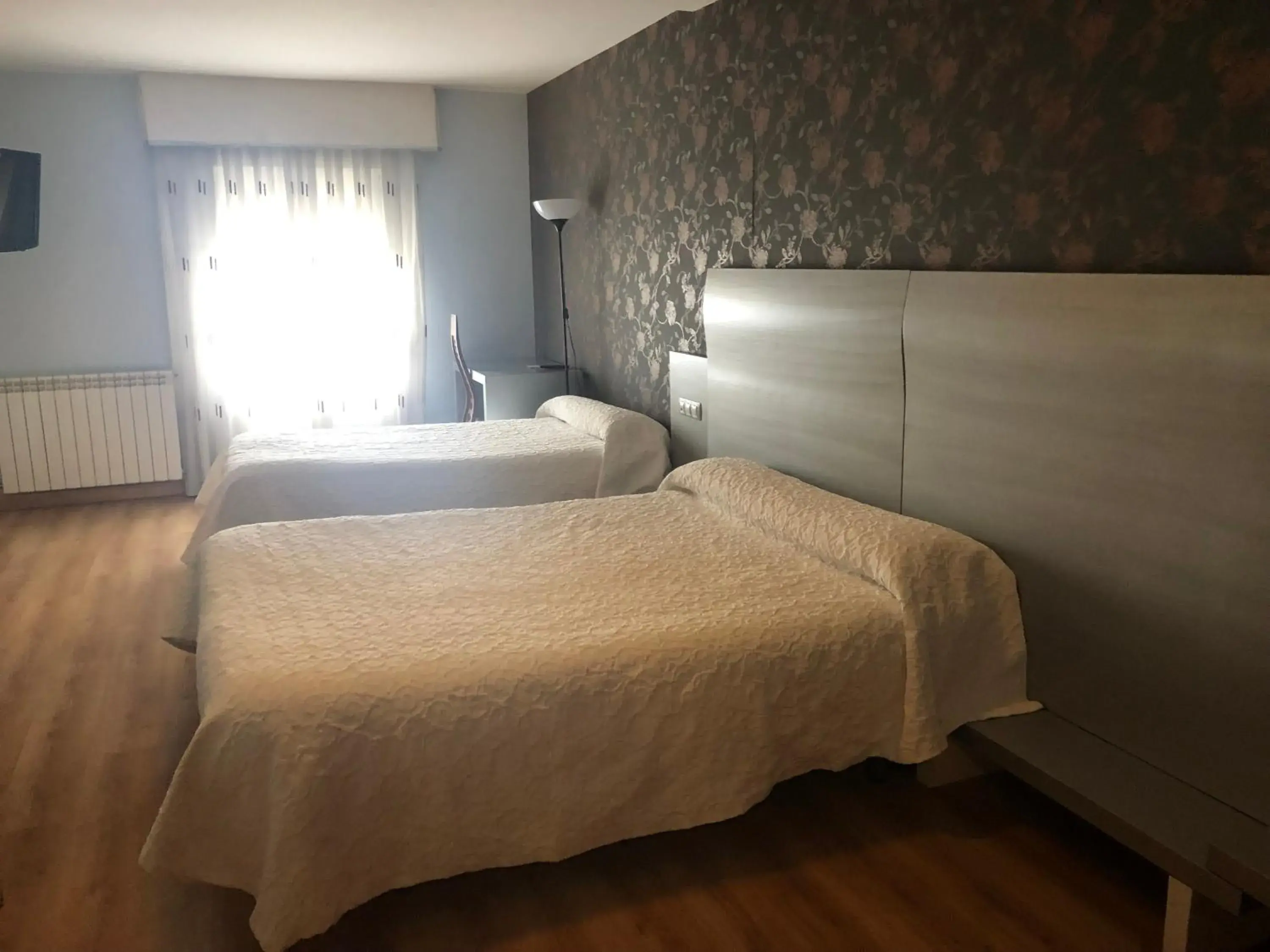 Double or Twin Room with Bathroom - single occupancy in EL CAPRICHO DE CLEMENTE Double or Twin Room with Bathroom - single occupancy in EL CAPRICHO DE CLEMENTE