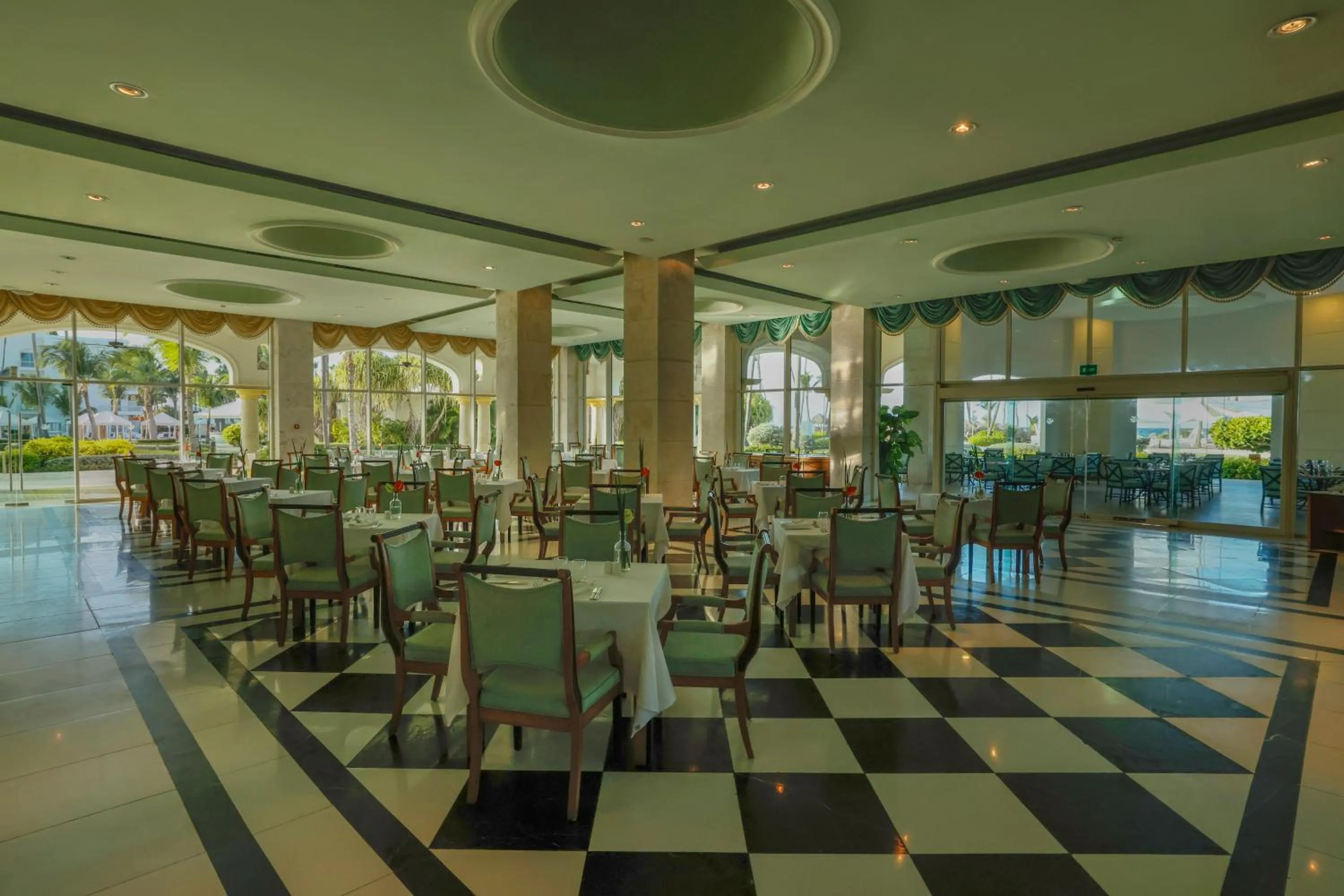 Restaurant/places to eat in JOIA Bavaro by Iberostar - Adults Only All Inclusive Resort