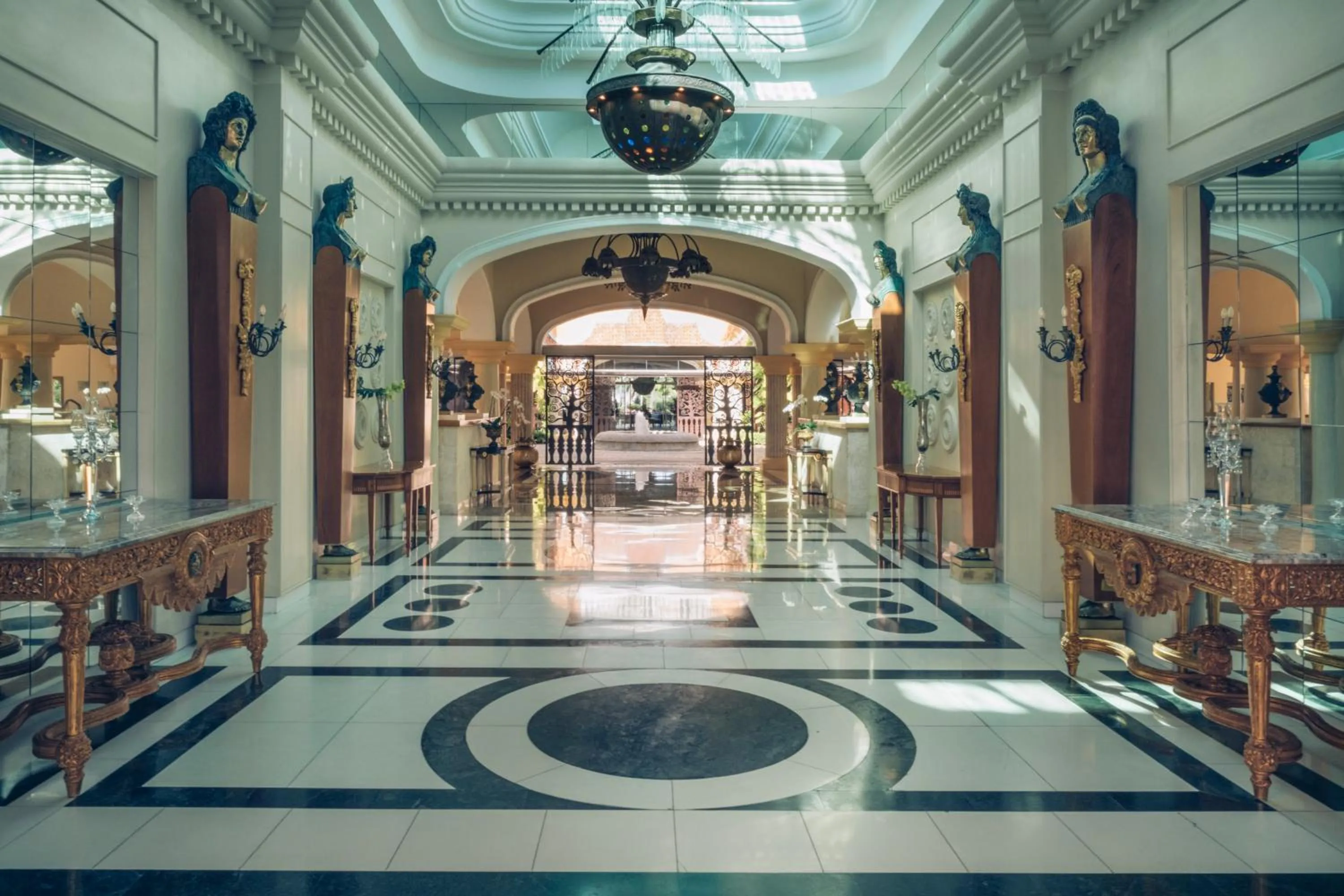 Lobby or reception in JOIA Bavaro by Iberostar - Adults Only All Inclusive Resort