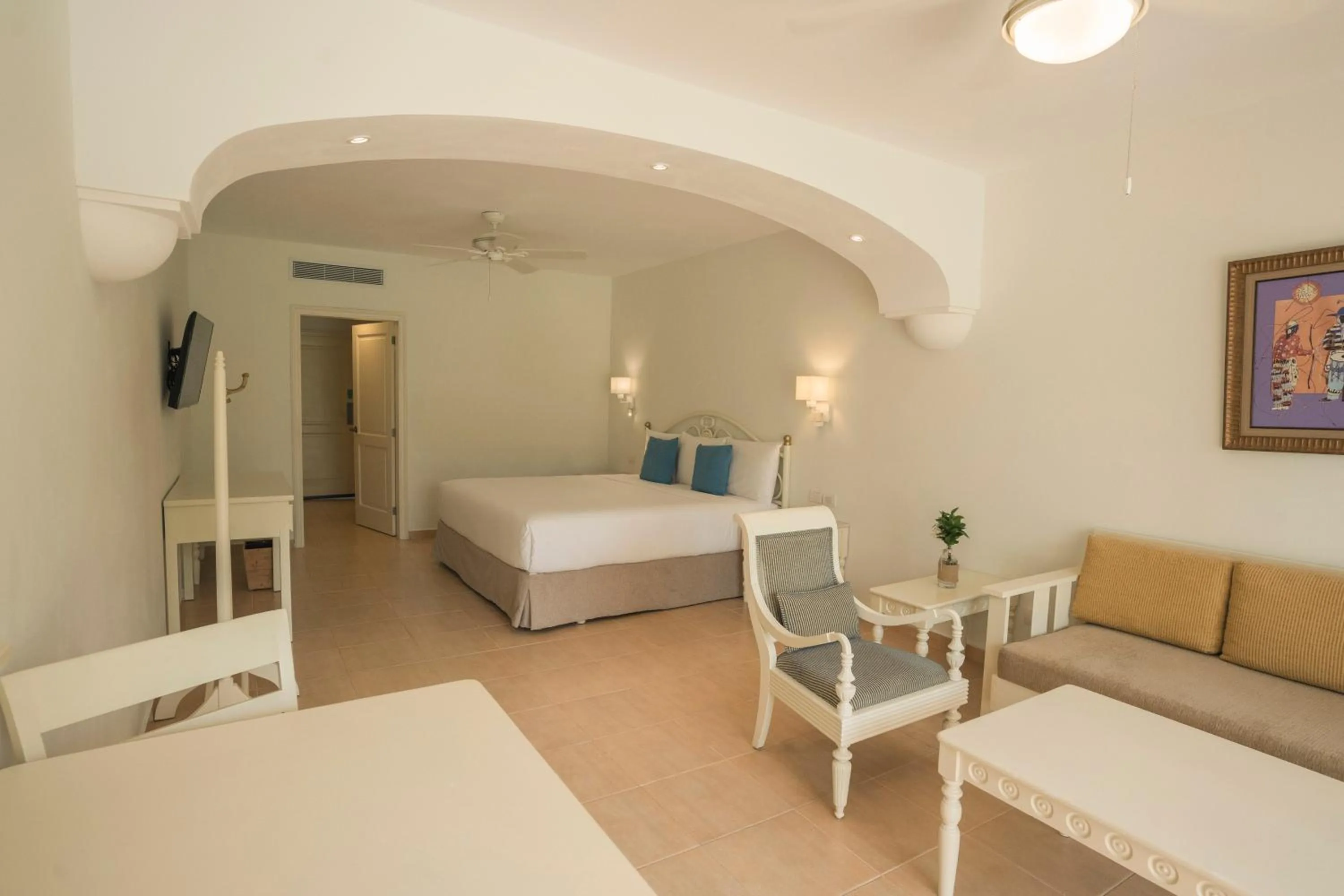 Bed in Iberostar Waves Punta Cana - All Inclusive