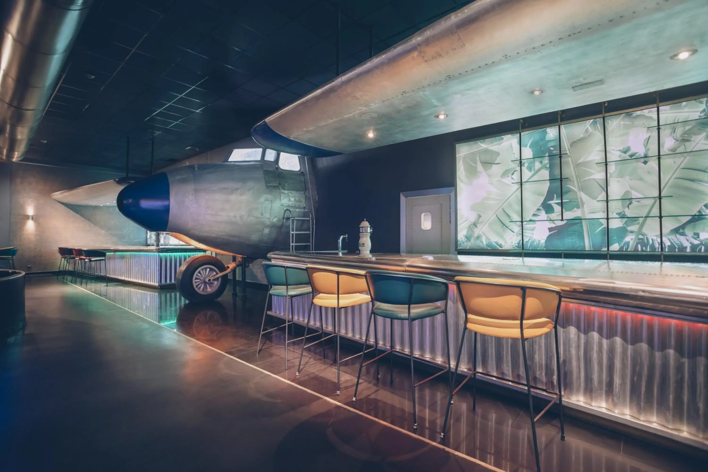 Lounge or bar in Iberostar Waves Punta Cana - All Inclusive