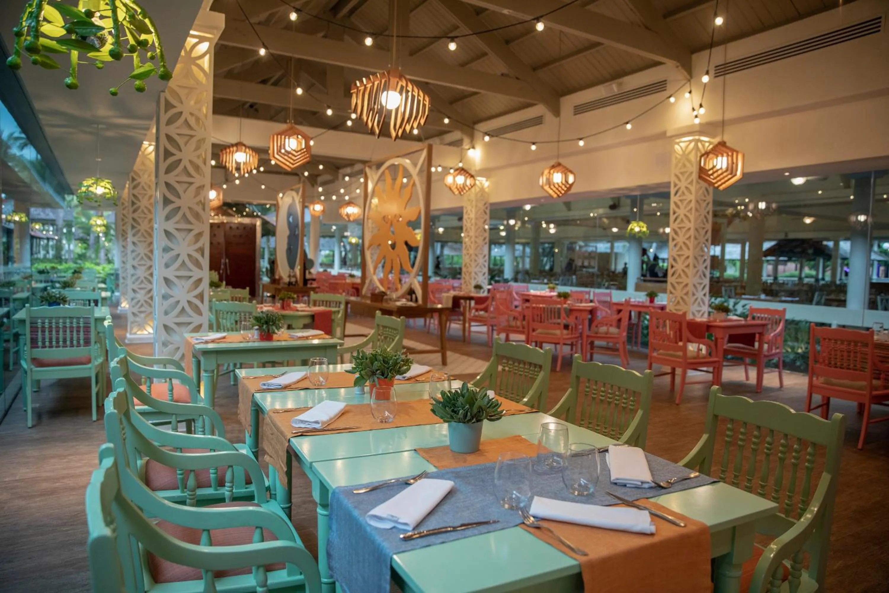 Restaurant/places to eat in Iberostar Waves Punta Cana - All Inclusive