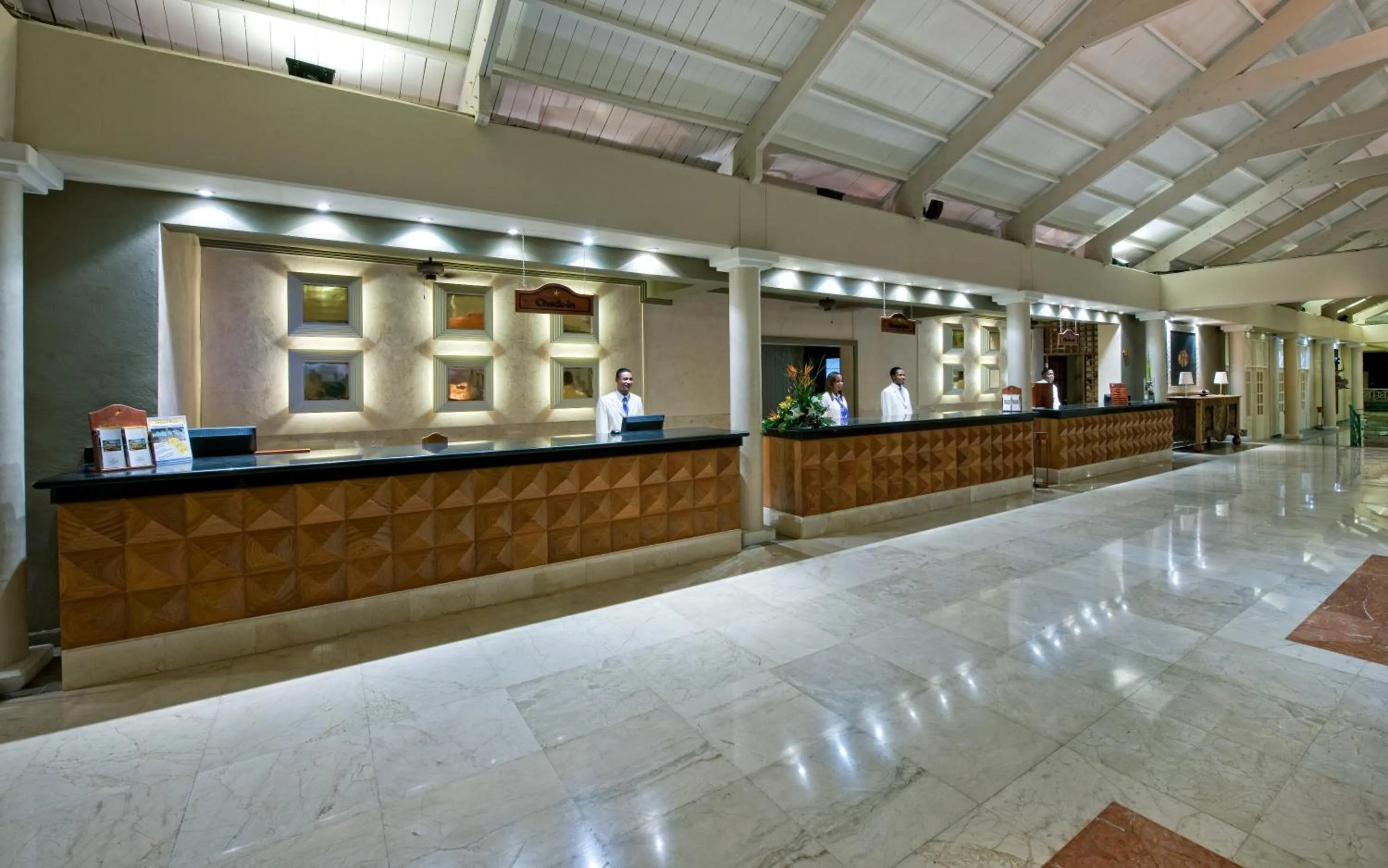 Lobby or reception in Iberostar Waves Dominicana - All Inclusive