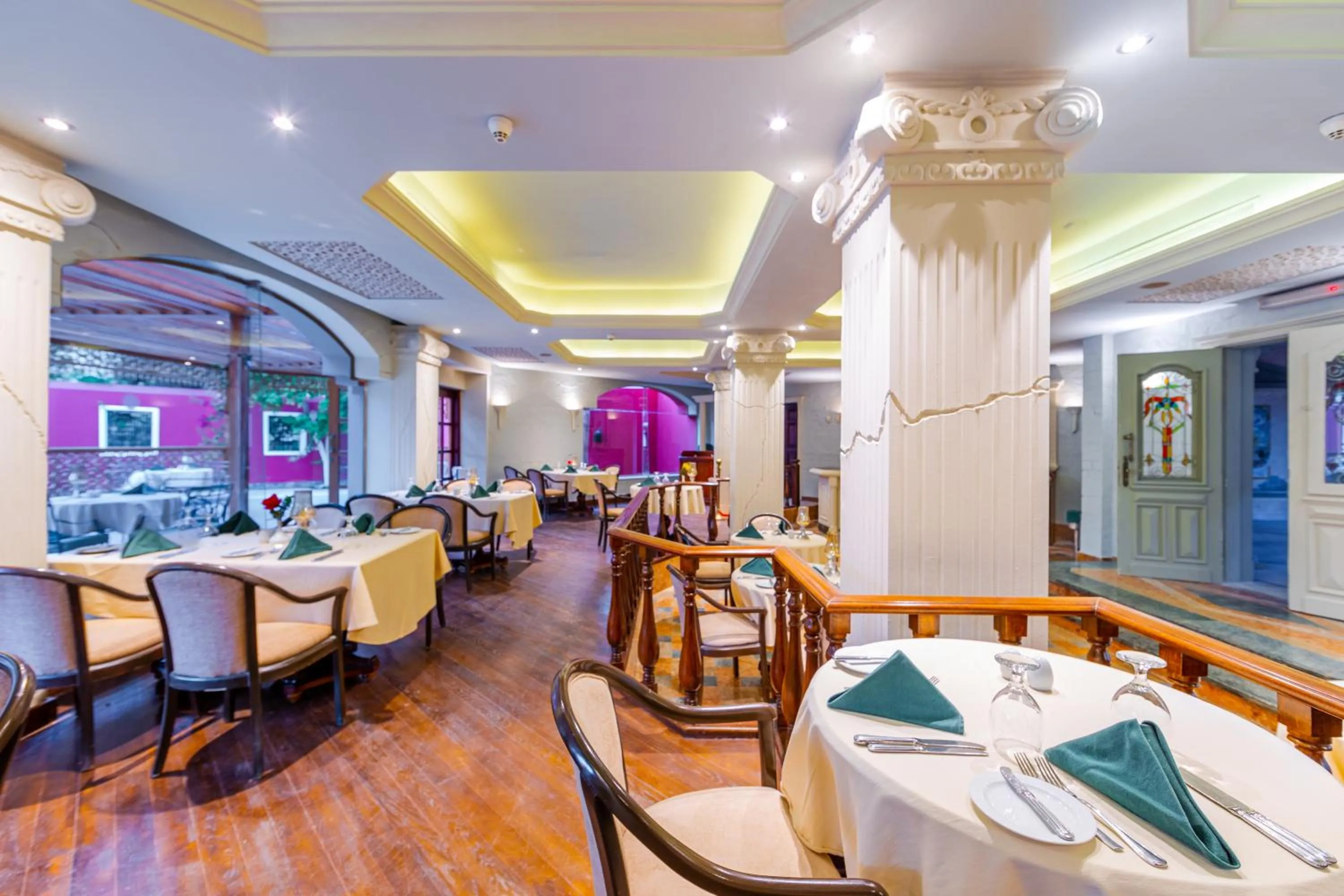 Restaurant/places to eat in The Grand Resort